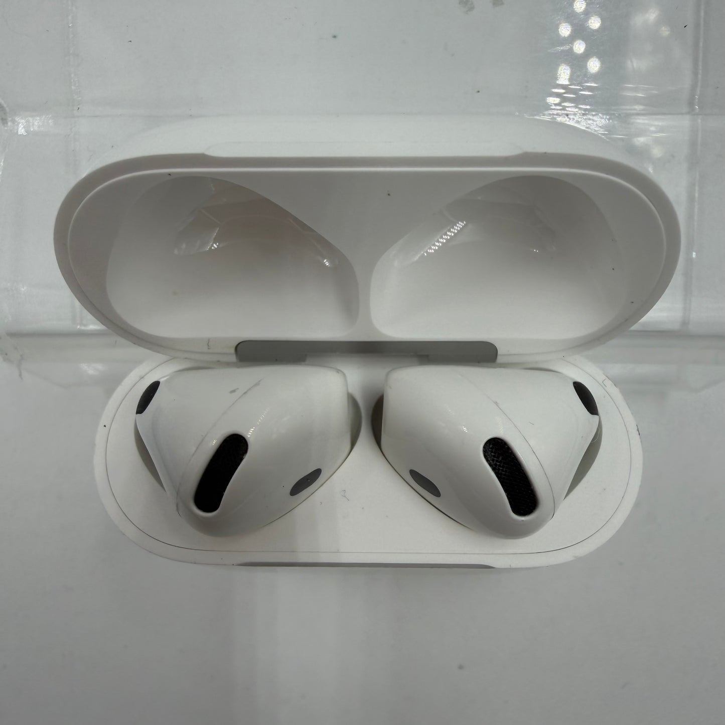 Apple AirPods 4th Gen ANC with MagSafe Charging Case A3053 A3050 A3058 MXP63LL/A