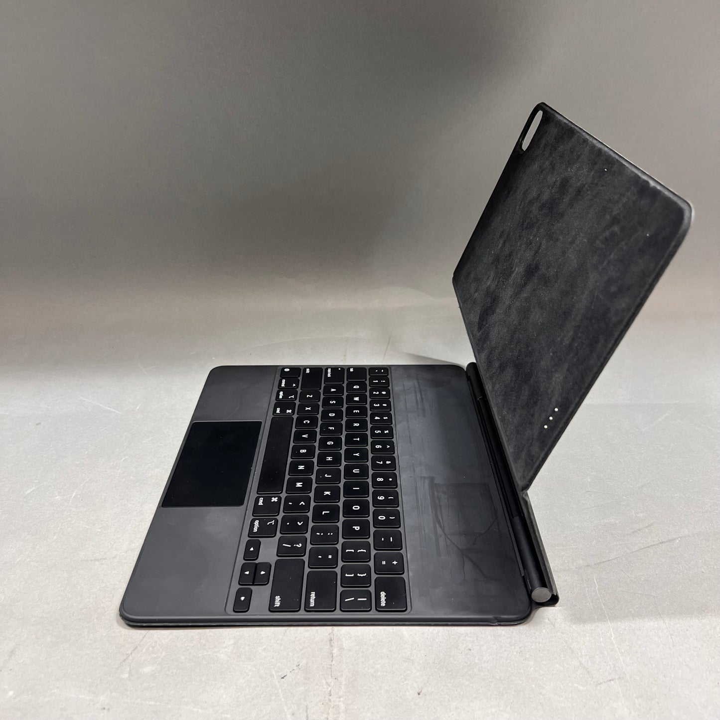 WiFi Only Apple iPad Pro 12.9" 5th Gen 256GB Space gray MHNH3LL/A