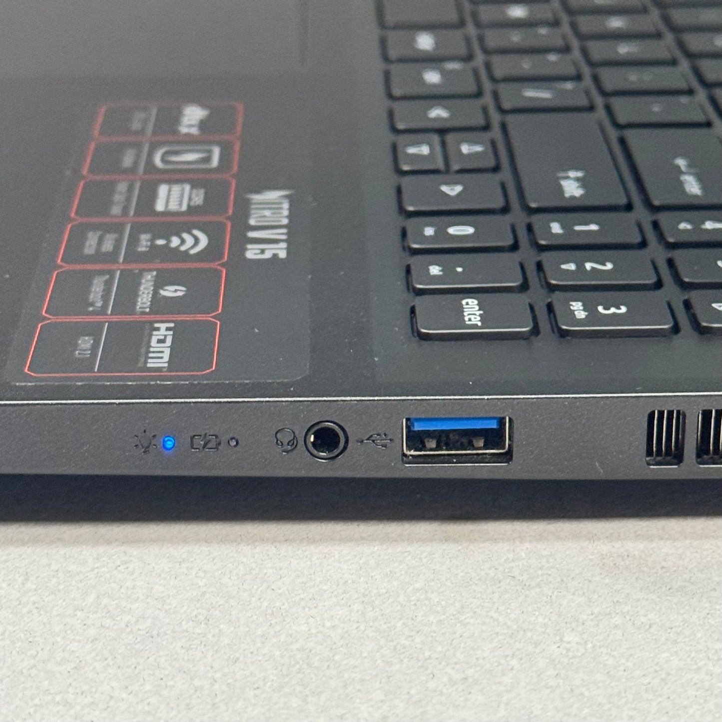 Acer Nitro V 15 ANV15-51-54UL 15.6" i5-13420H 2.10GHz 32GB RAM 512GB SSD 1TB SSD GeForce RTX 3050