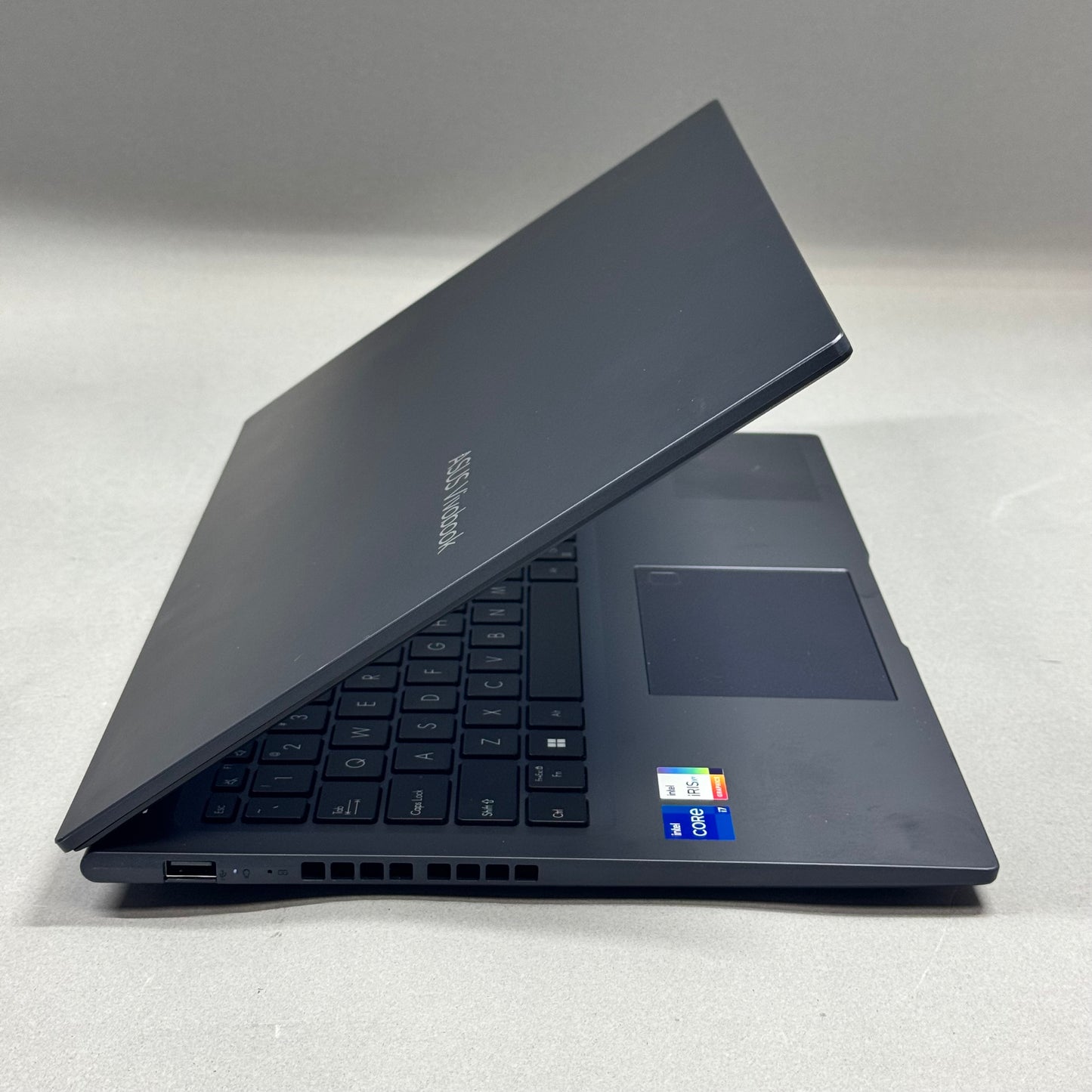 Asus Vivobook 15 F1502Z 15.6" Core i7-1255U 1.70GHz 8GB RAM 512GB SSD