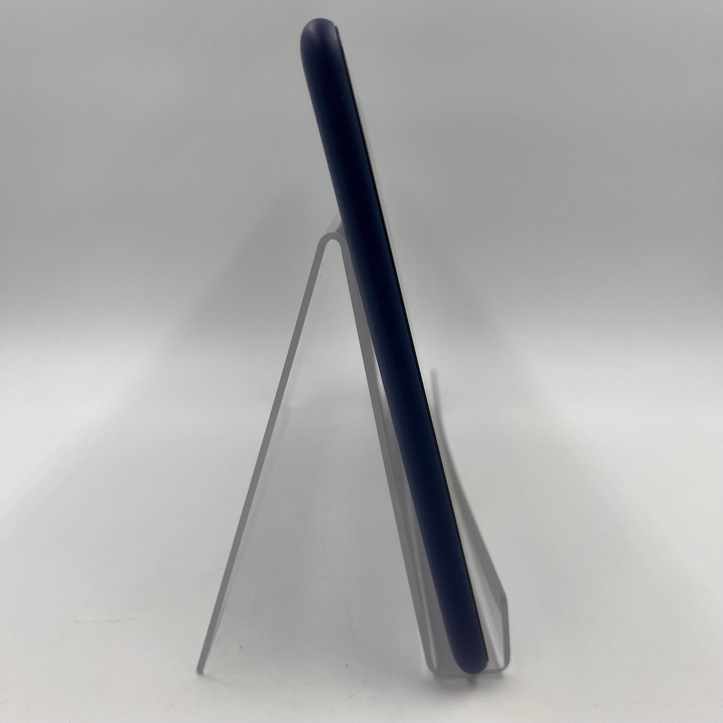 WiFi Only Amazon Kindle Fire HD 10 32GB Navy Blue T76N2B