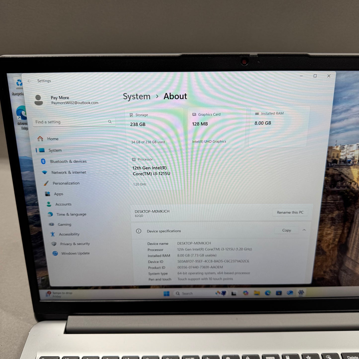 Lenovo IdeaPad 1 15IAU7 15.6" Core i3-1215U 1.20GHz 8GB RAM 256GB SSD