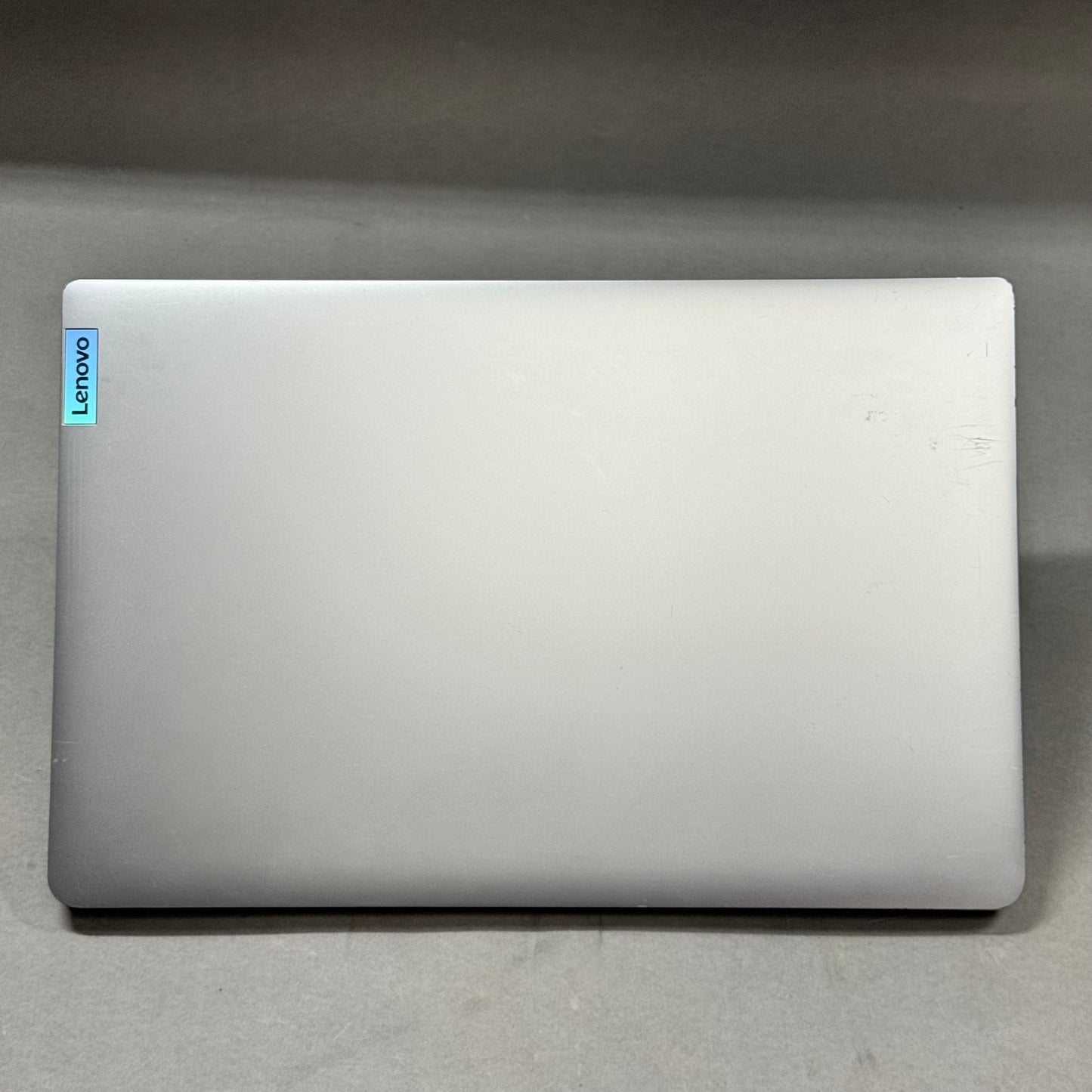 Lenovo IdeaPad 1 15IAU7 15.6" Core i3-1215U 1.20GHz 8GB RAM 256GB SSD