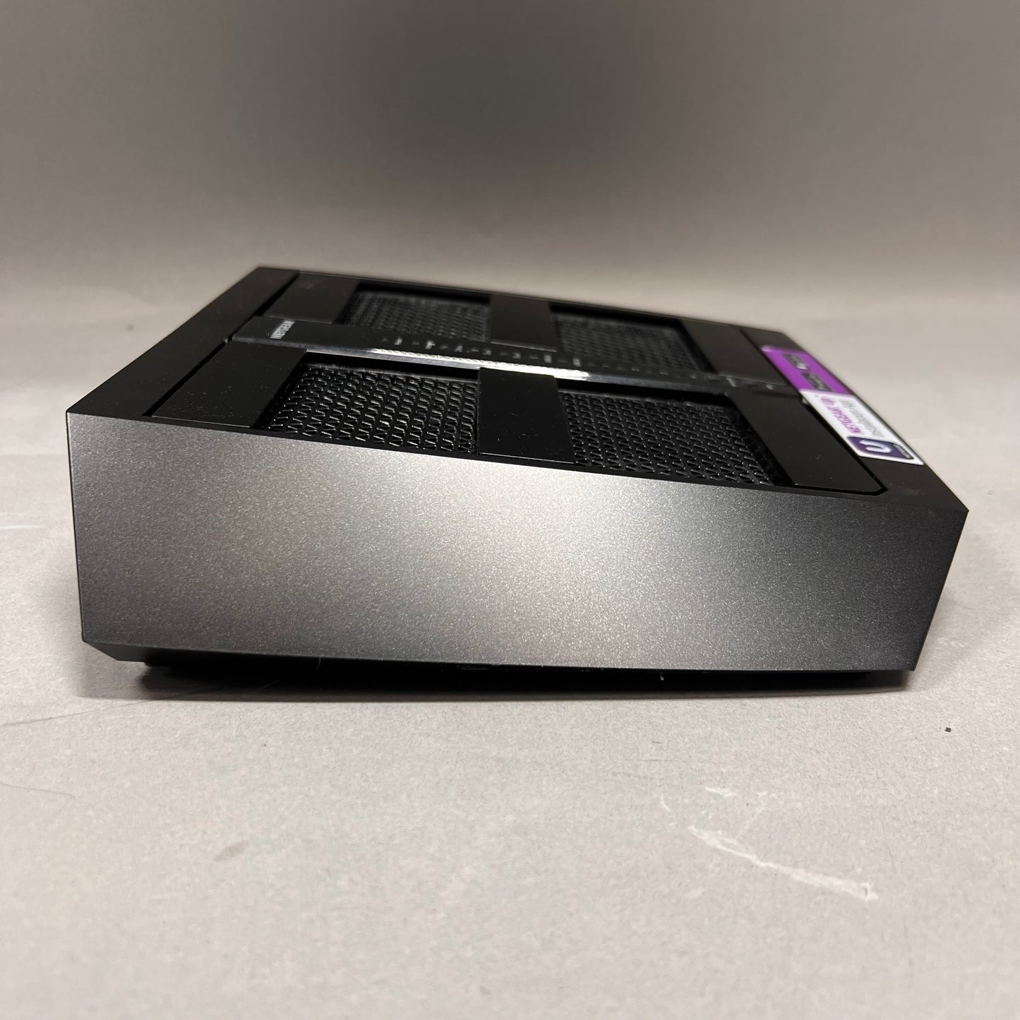 NETGEAR Nighthawk Tri Band WiFi 5 R8000P AC4000 WiFi Rounter