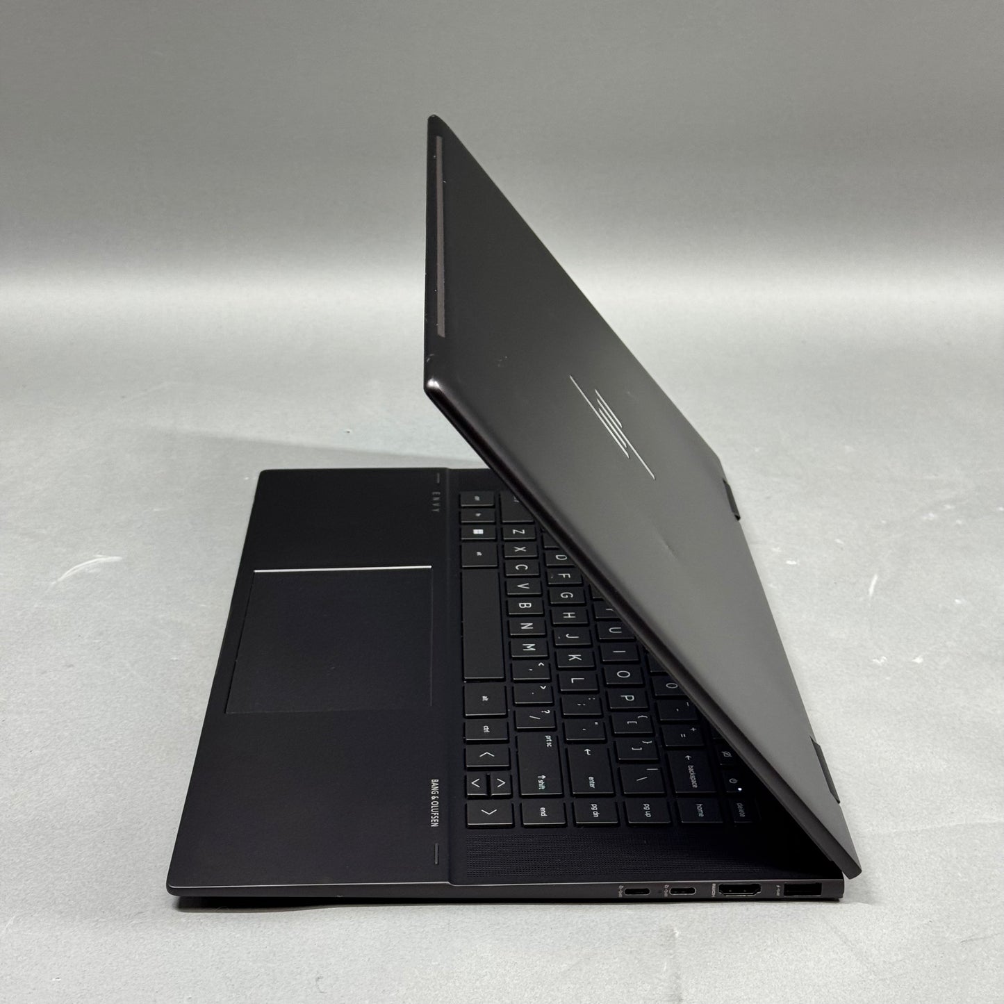 HP Envy x360 15-EY0013DX 15.6" Ryzen 5 5625U 2.30GHz 8GB RAM 256GB SSD