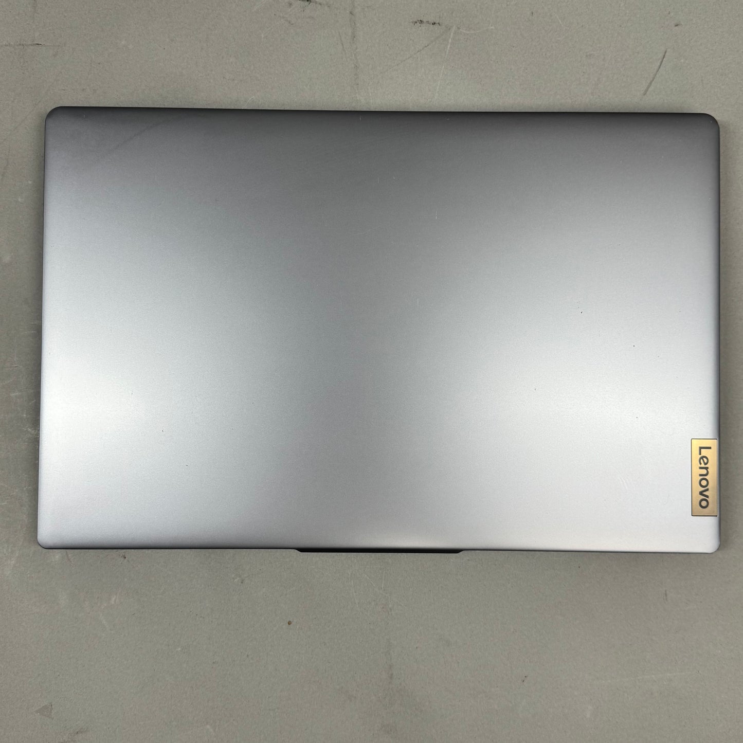 Lenovo IdeaPad SLIM 3 15ABR8 15.6" AMD Ryzen 7 5825U 2.0GHz 16GB RAM 512GB SSD