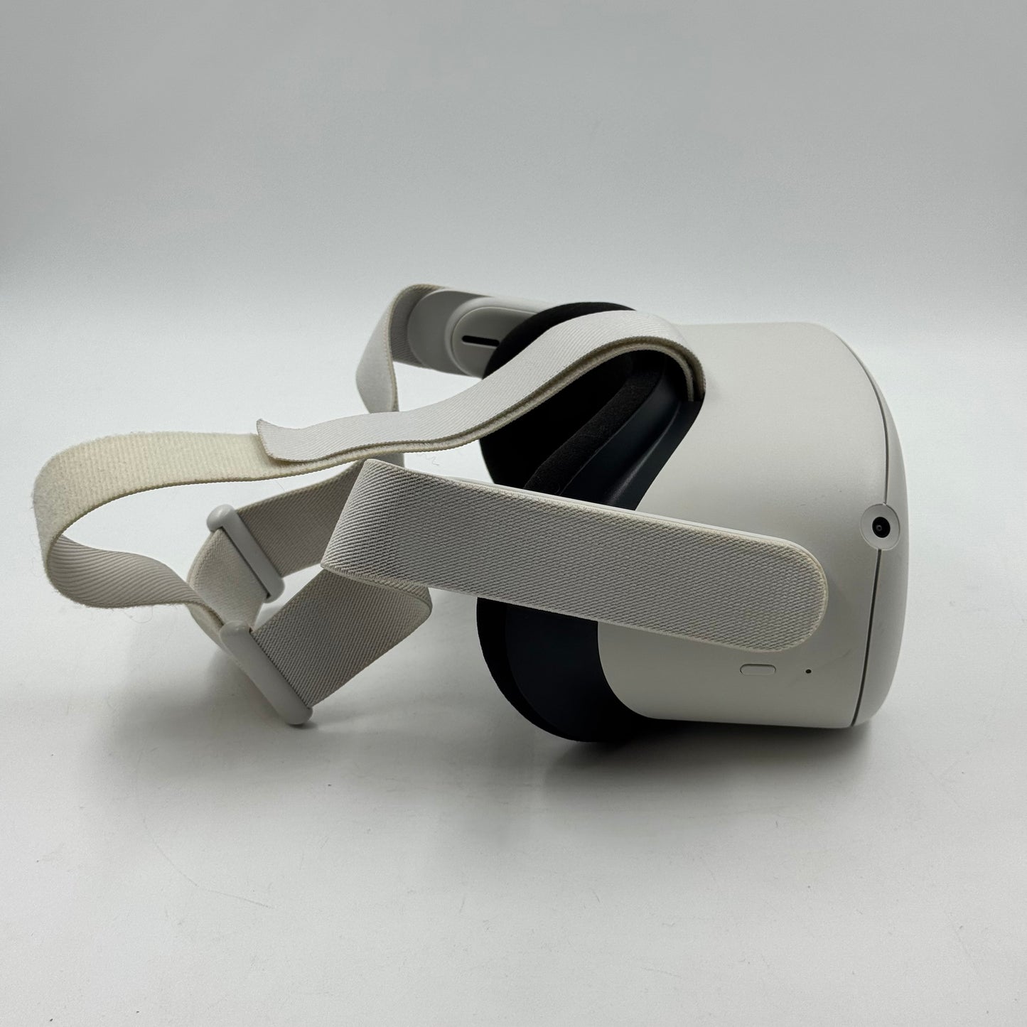Oculus Quest 2 128GB Standalone All-in-One VR Headset KW49CM