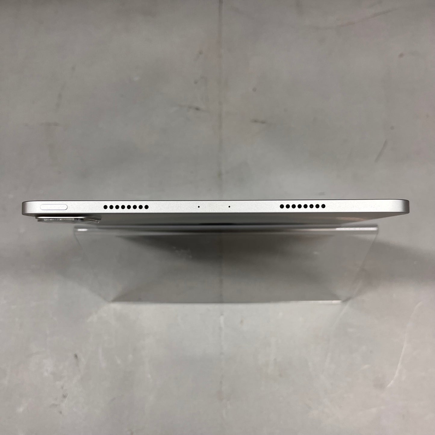WiFi Only Apple iPad Pro 12.9" 3rd Gen 256GB 17.3.1 Silver MHQV3LL/A
