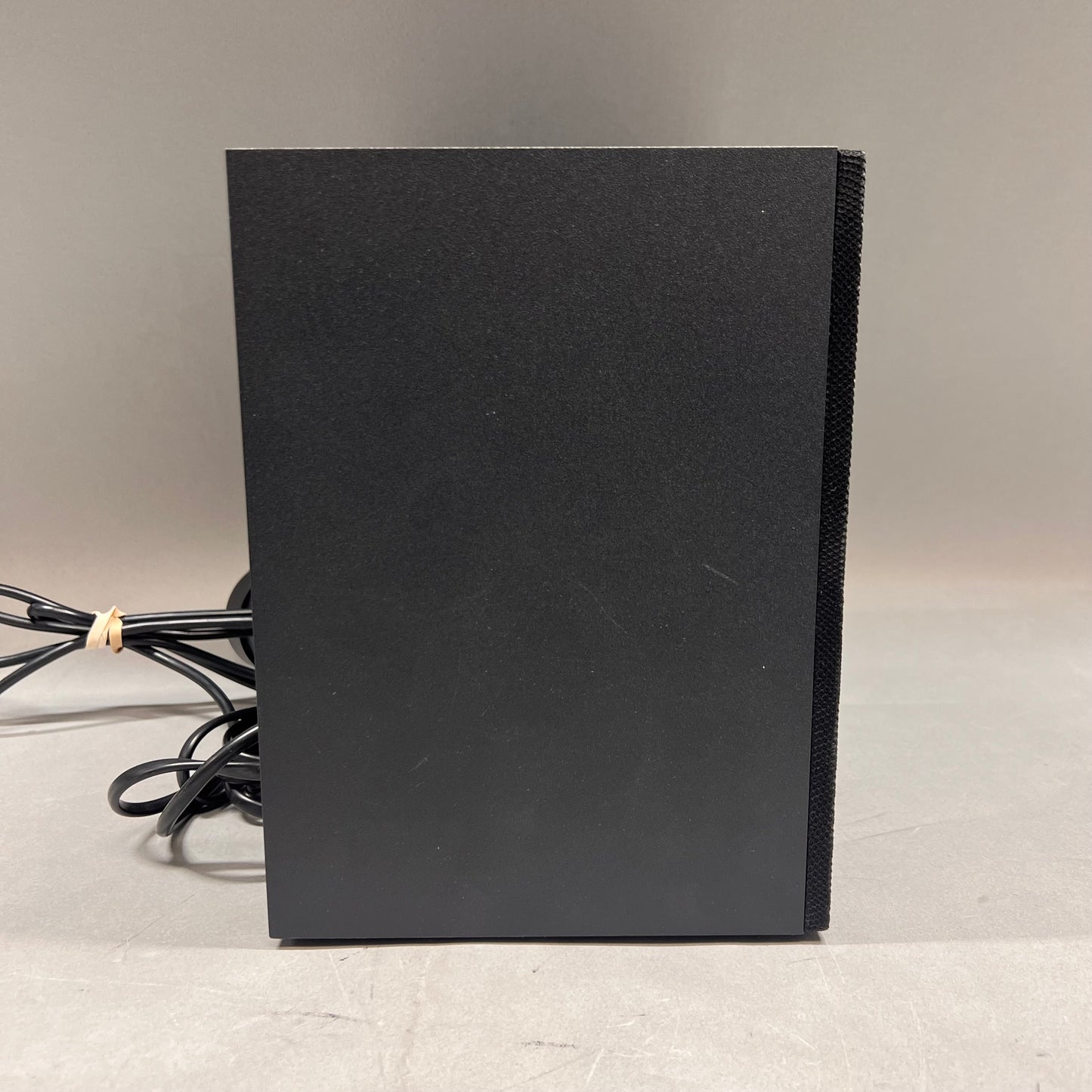 Logitech z533 Subwoofer & speaker set Wired  Z533