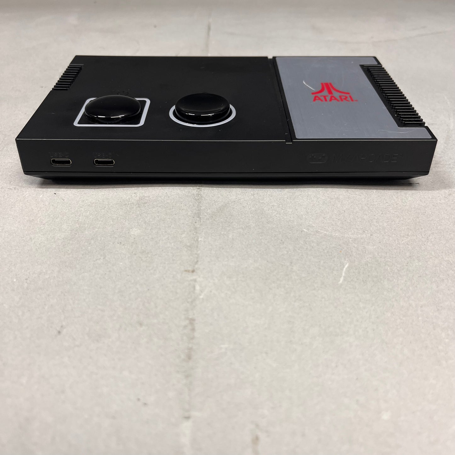 Atari gamestation Pro Console System DGUNL-7012