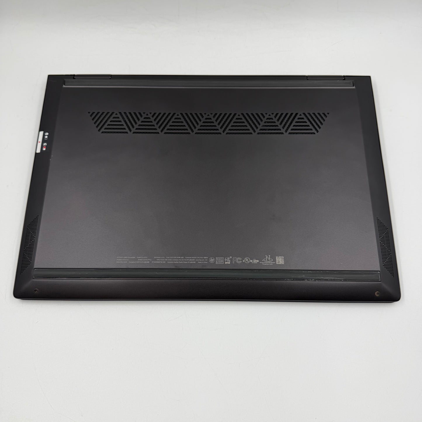 HP Envy x360 13Z-AR000 13.3" Ryzen 5 3500U 2.10GHz 8GB RAM 256GB SSD