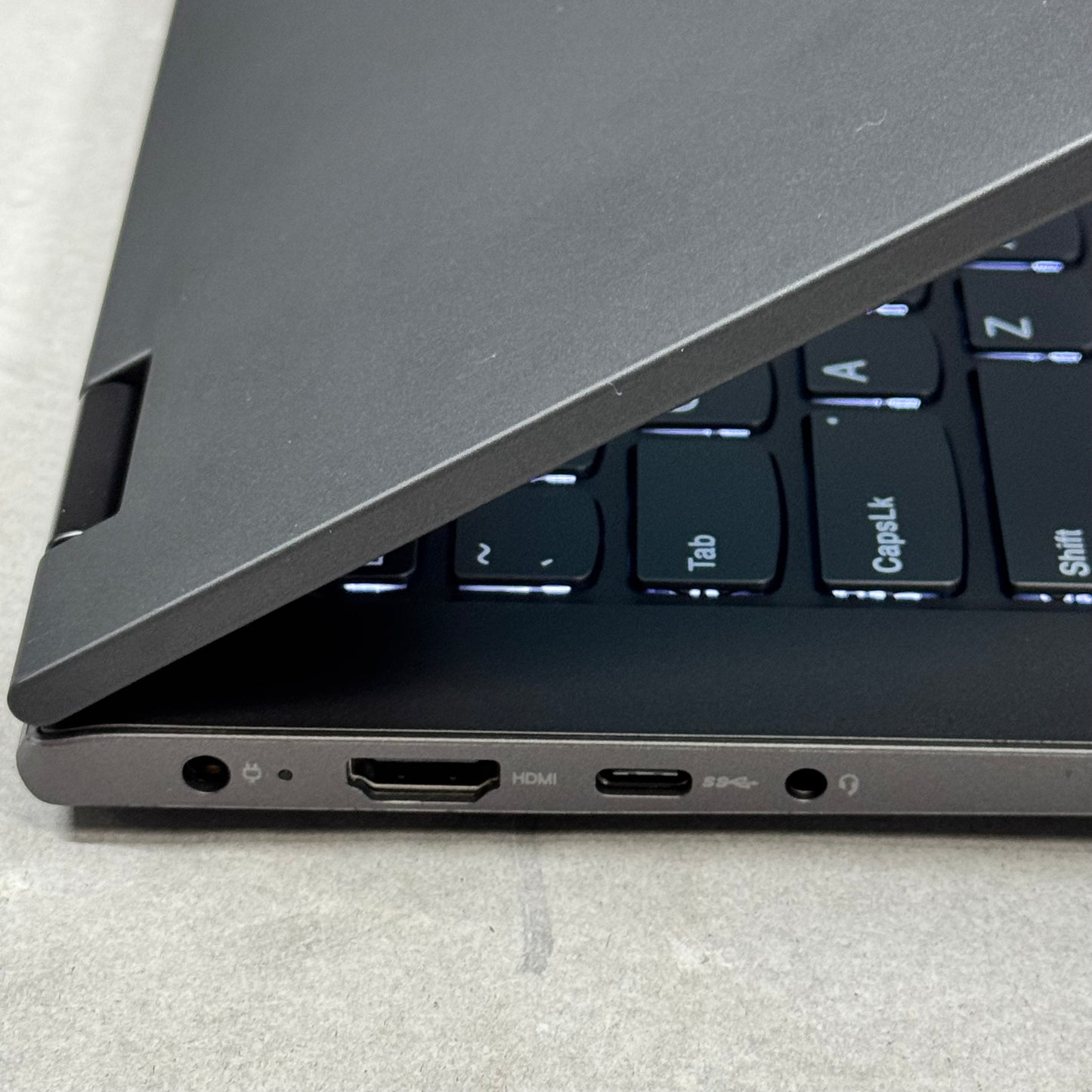 Lenovo IdeaPad Flex FLEX-14API 15.6" Ryzen 5 3500U 2.10GHz 12GB RAM 256GB SSD Radeon Vega 8 Graphics