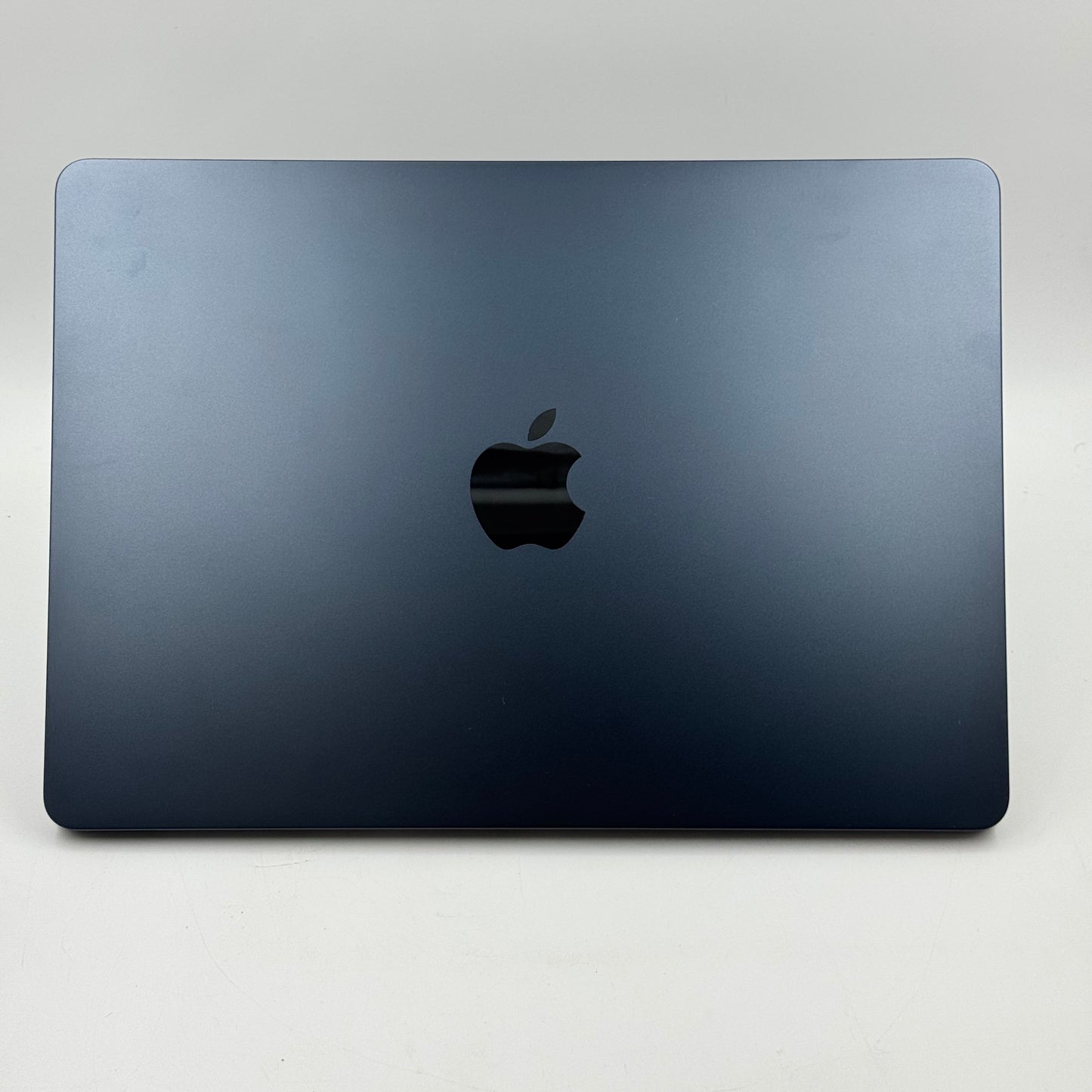 2025 Apple MacBook Air 13.6" M4 8C GPU 4.5GHz 16GB RAM 256GB SSD MW123LL/A