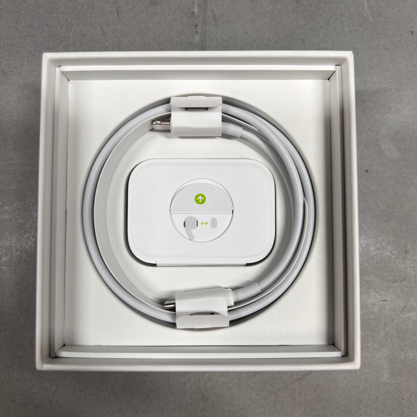 Apple AirPods 2nd Gen with Wireless Charging Case A2031 A2032 A1938 A2700