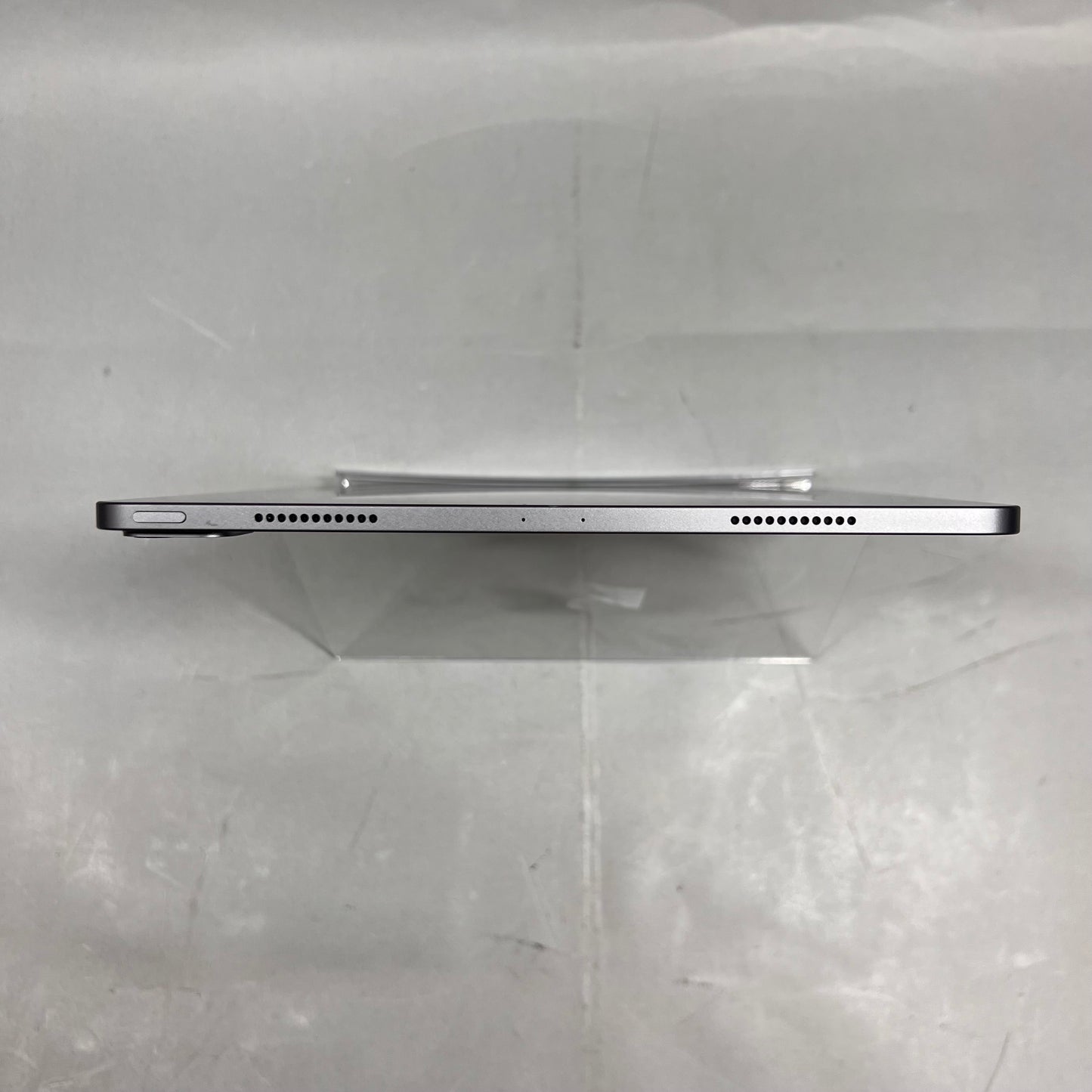 WiFi Only Apple iPad Pro 12.9" 5th Gen 256GB Space gray MHNH3LL/A