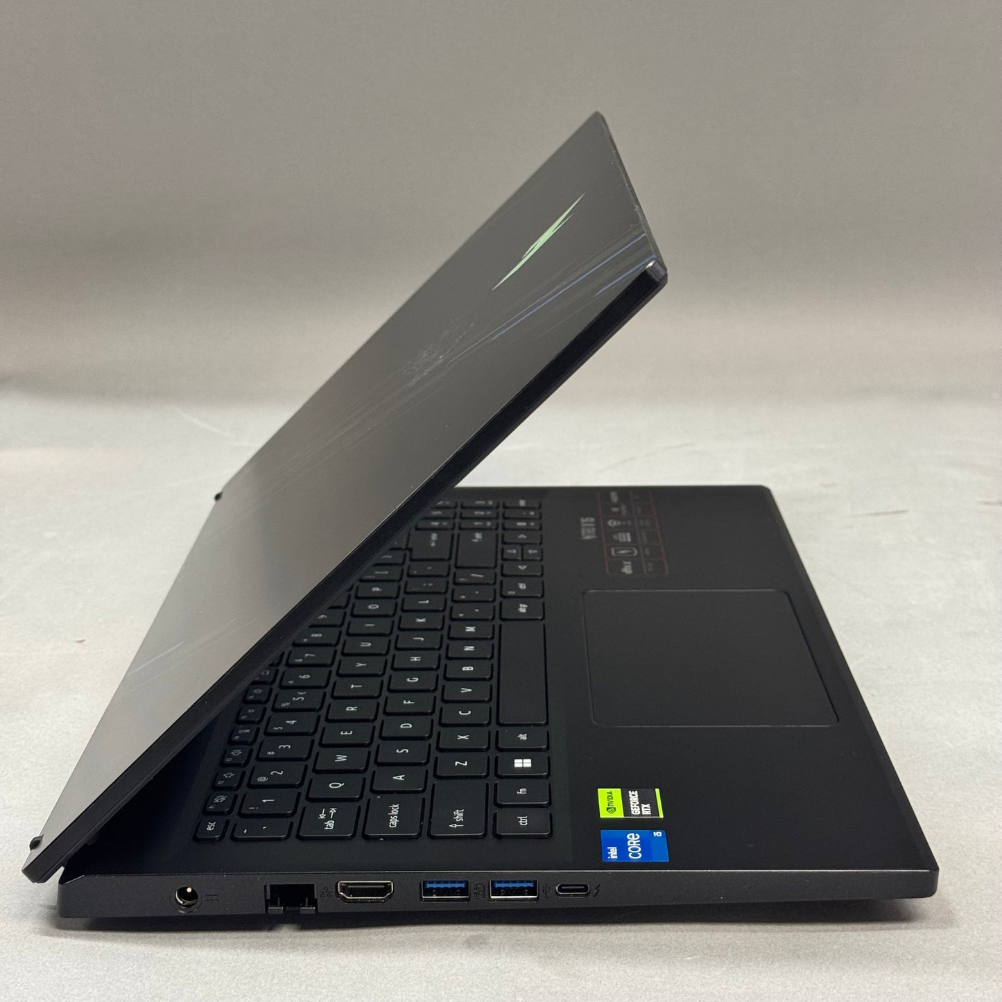 Acer Nitro V 15 ANV15-51-54UL 15.6" i5-13420H 2.10GHz 32GB RAM 512GB SSD 1TB SSD GeForce RTX 3050