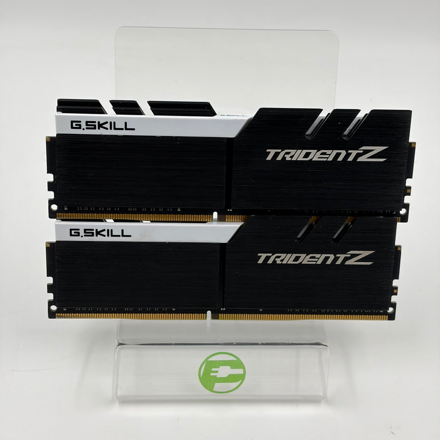 G.Skill TridentZ 32GB (2x16GB) RAM DDR4 3200MHz F4-3200C16D-32GTZKW