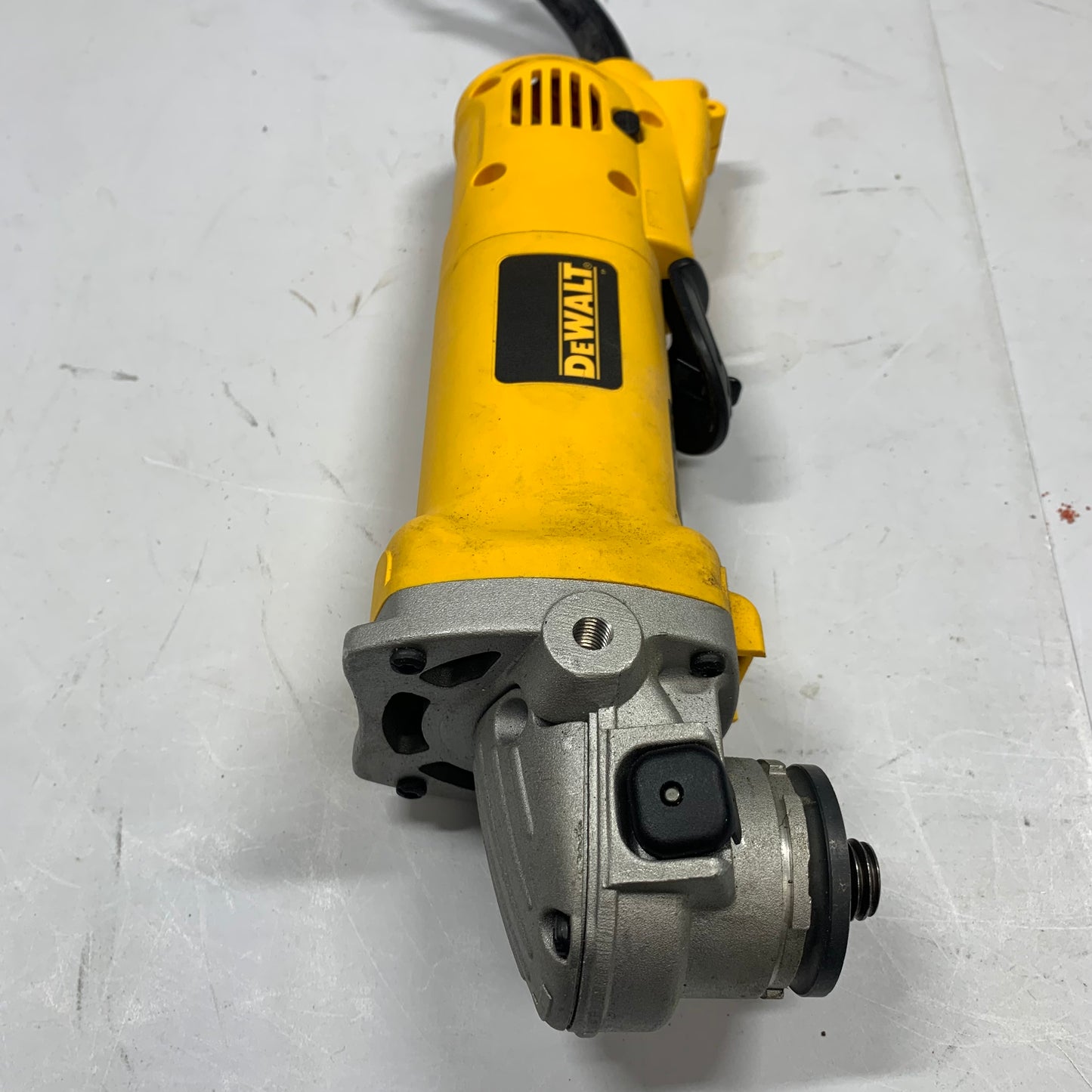 DeWalt d2840 120V 4-1/2 in. (115mm) Small Angle Grinder