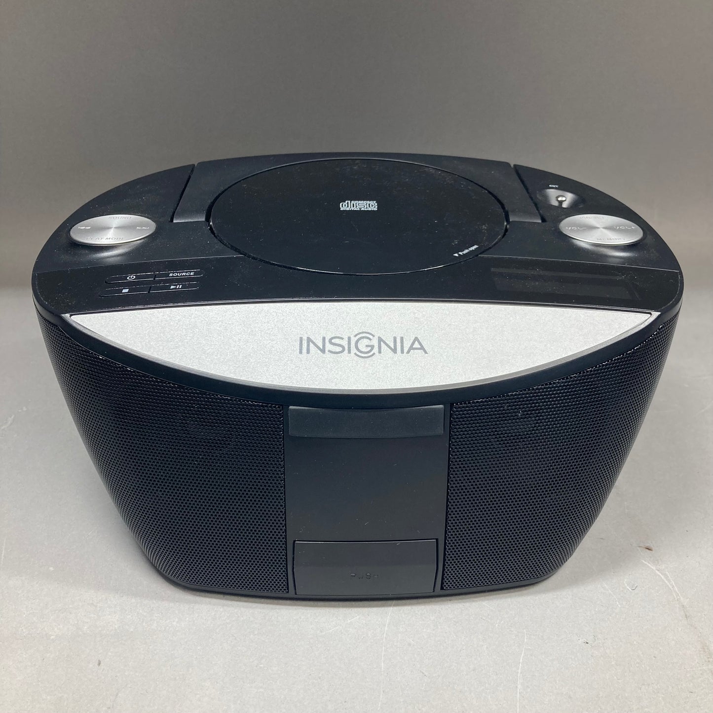 Insignia NS-BIPCD03 Boombox