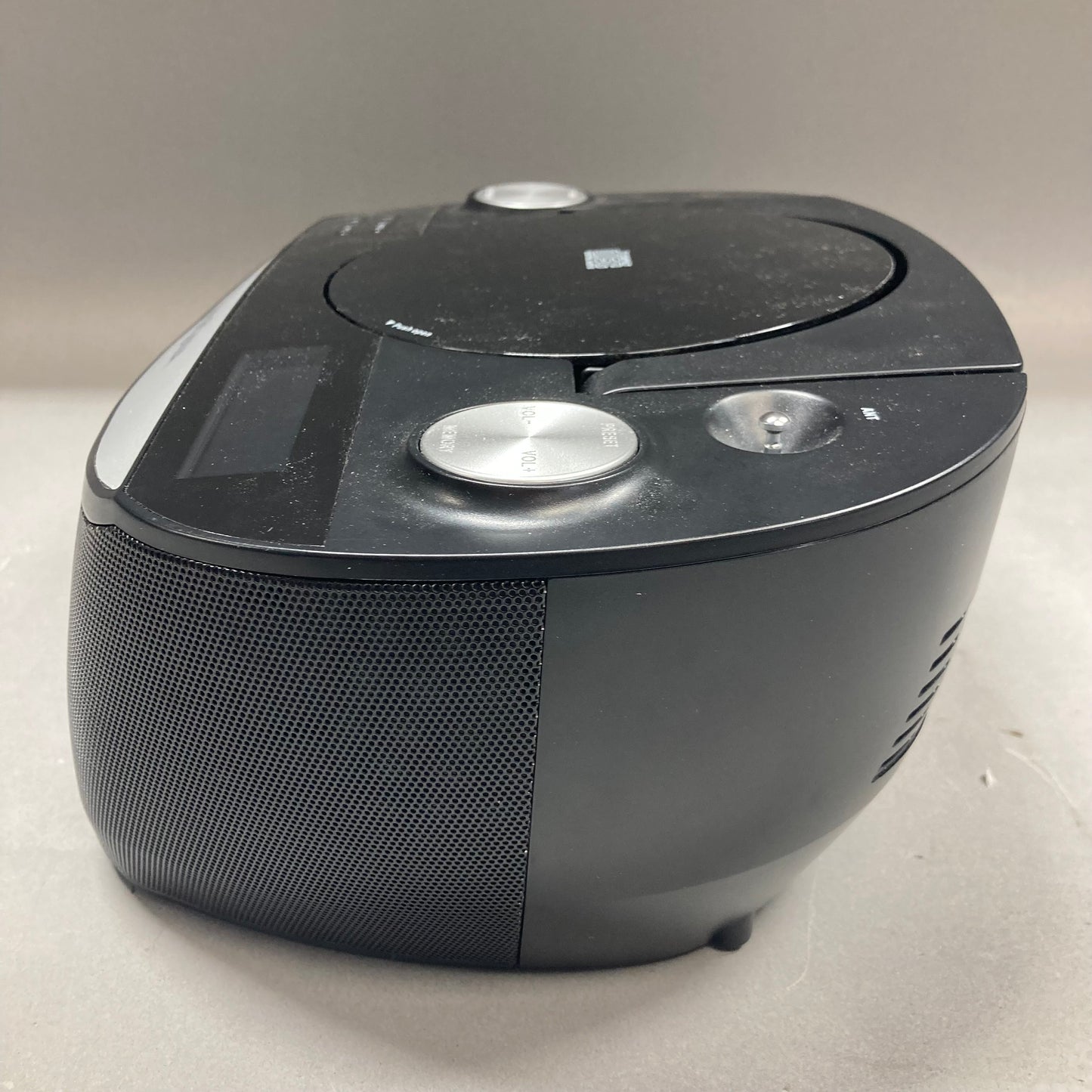 Insignia NS-BIPCD03 Boombox