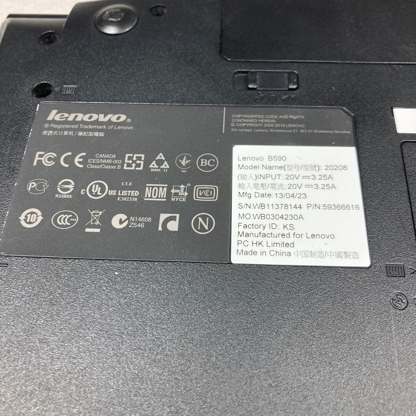 Lenovo ThinkPad B590 15.6" i3-2348M 2.3GHz 4GB RAM 256GB SSD