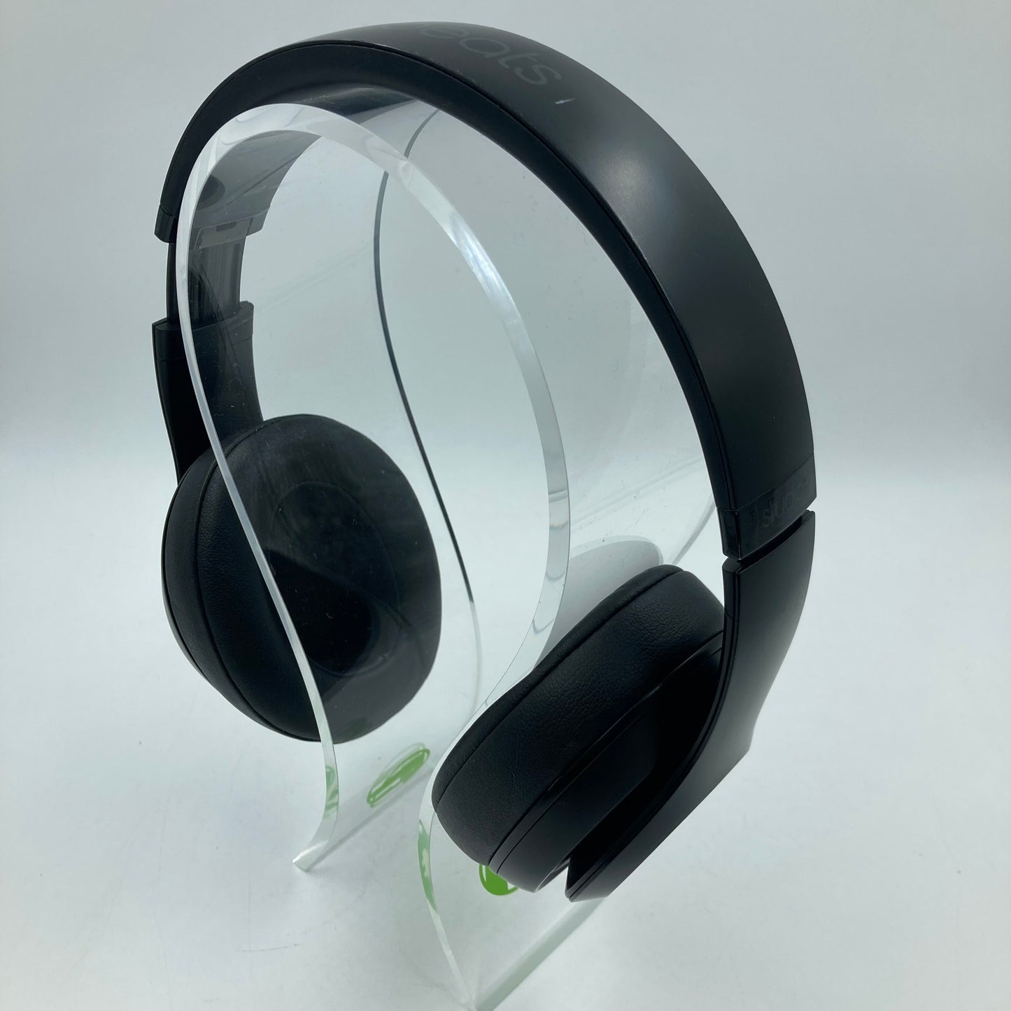 Beats Studio3 Wireless Over-Ear Bluetooth Headphones Black