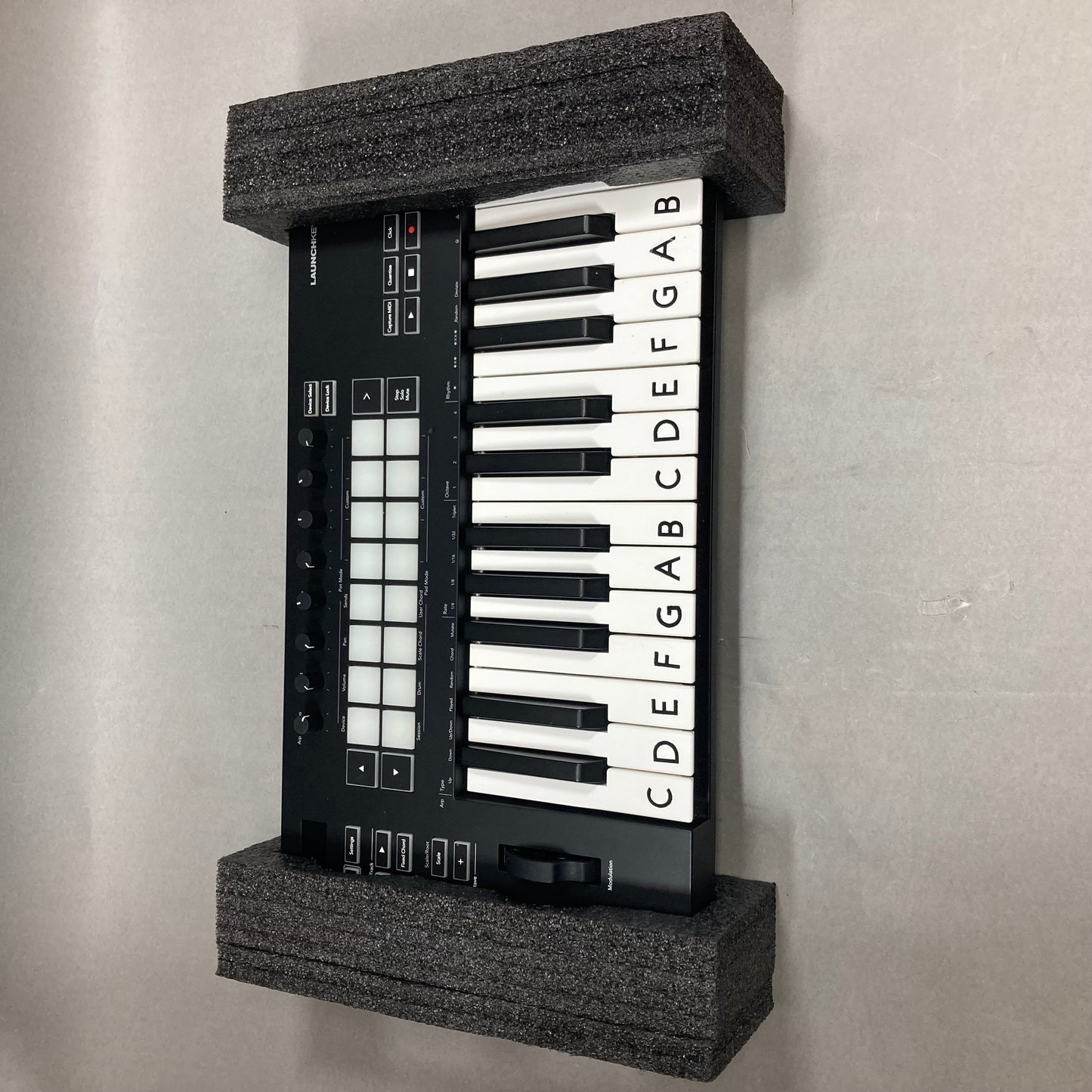 Ableton Live Lite LaunchKey 25 MK3 MIDI Keyboard Controler
