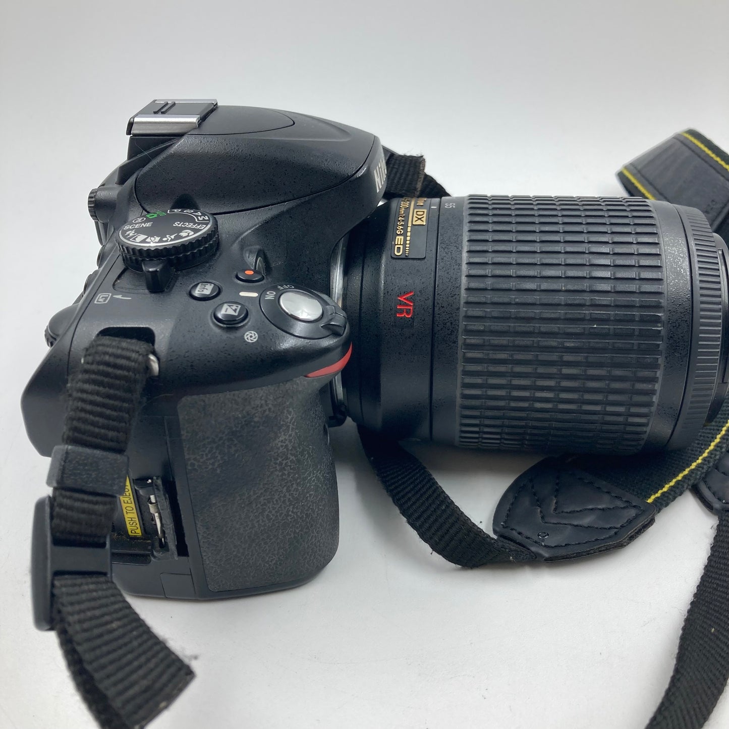 Nikon D5100 16.2MP Digital Camera