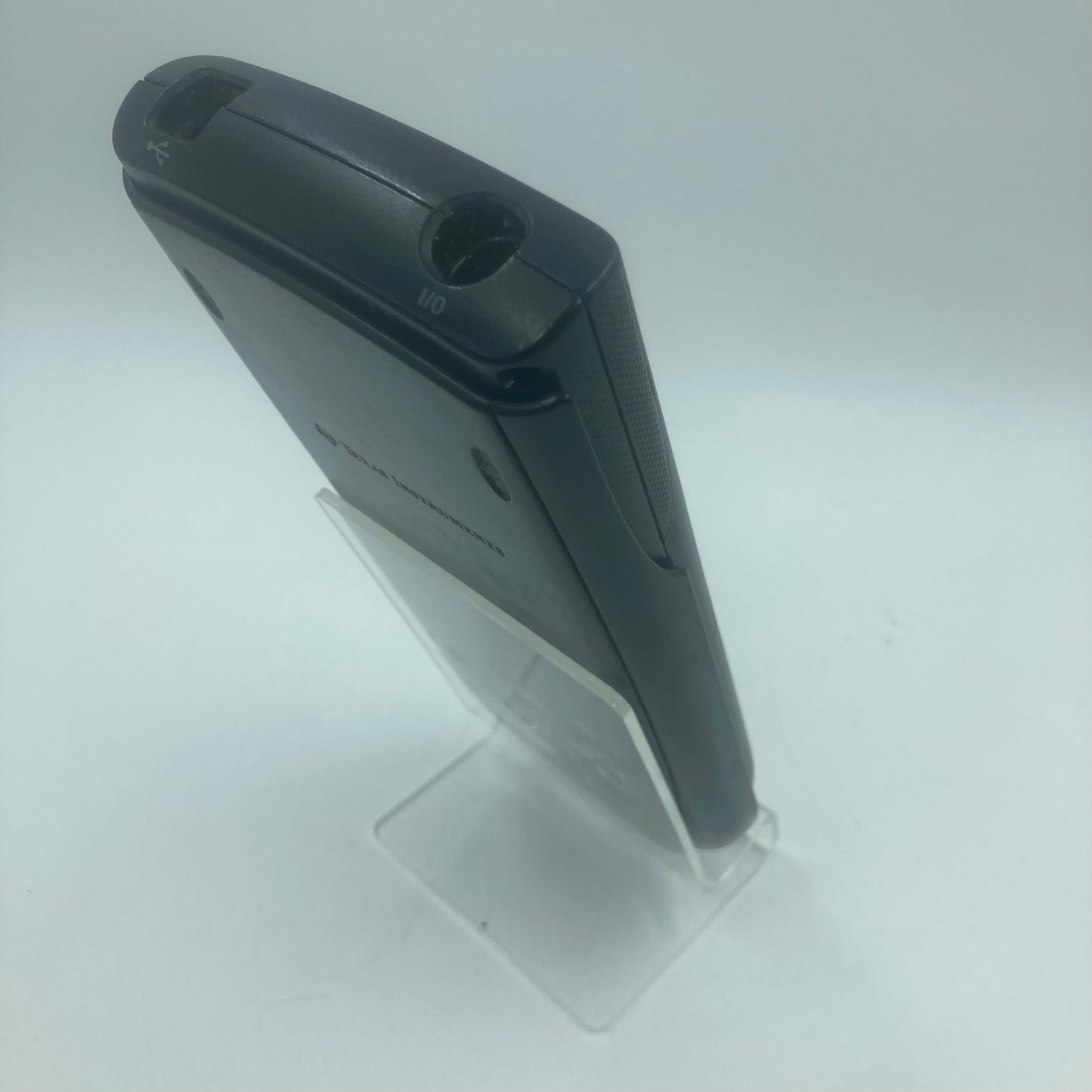 Used-A Texas Instruments TI-89 Titanium 2374007224S-0407H