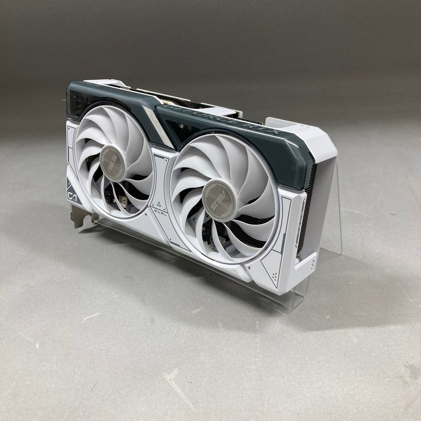 ASUS GeForce RTX 4060 8GB GDDR6 Graphics Card DUAL-RTX4060-08G-WHITE