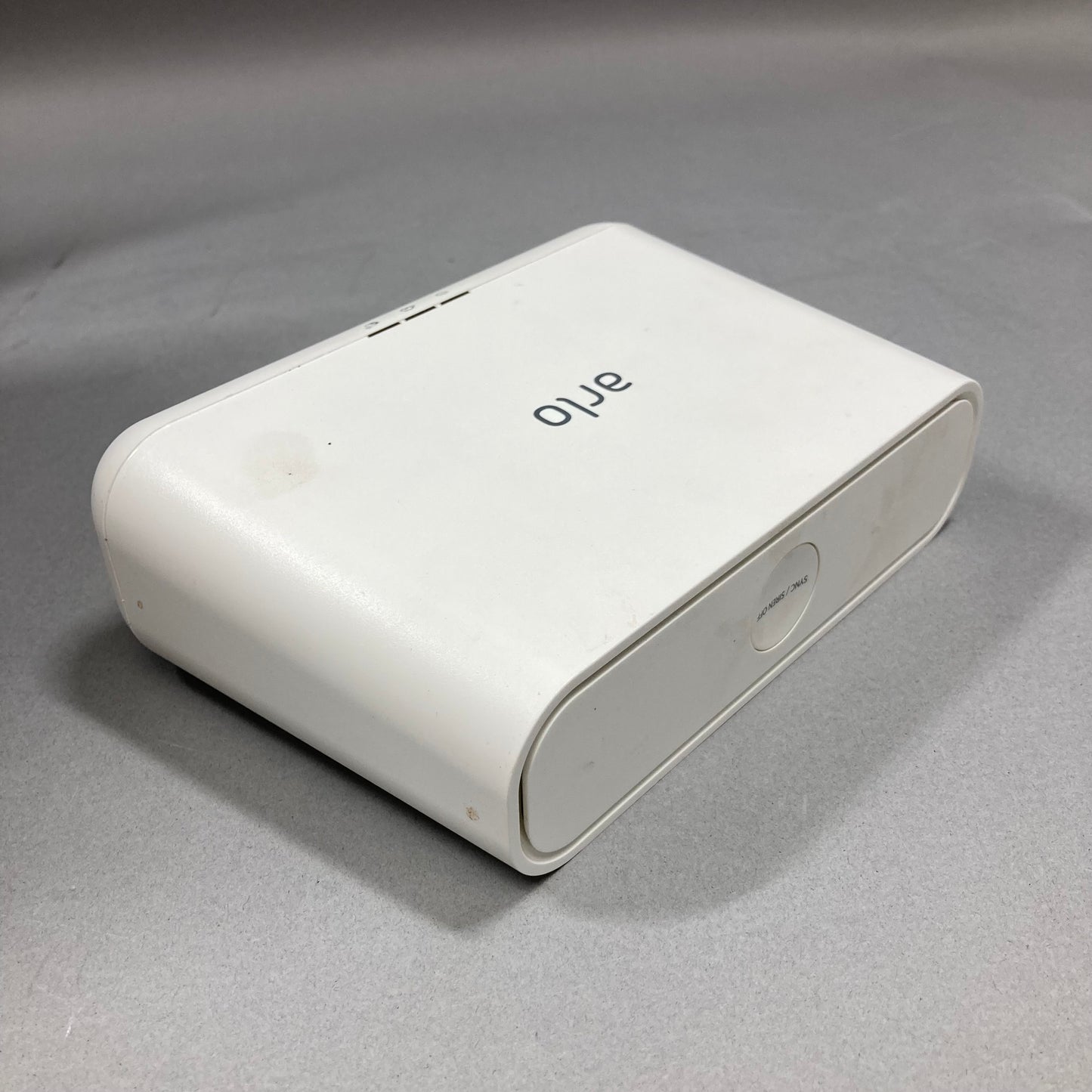 Arlo Pro Base Station and Cameras IP Security Camera VMB4000 Unclaimed
