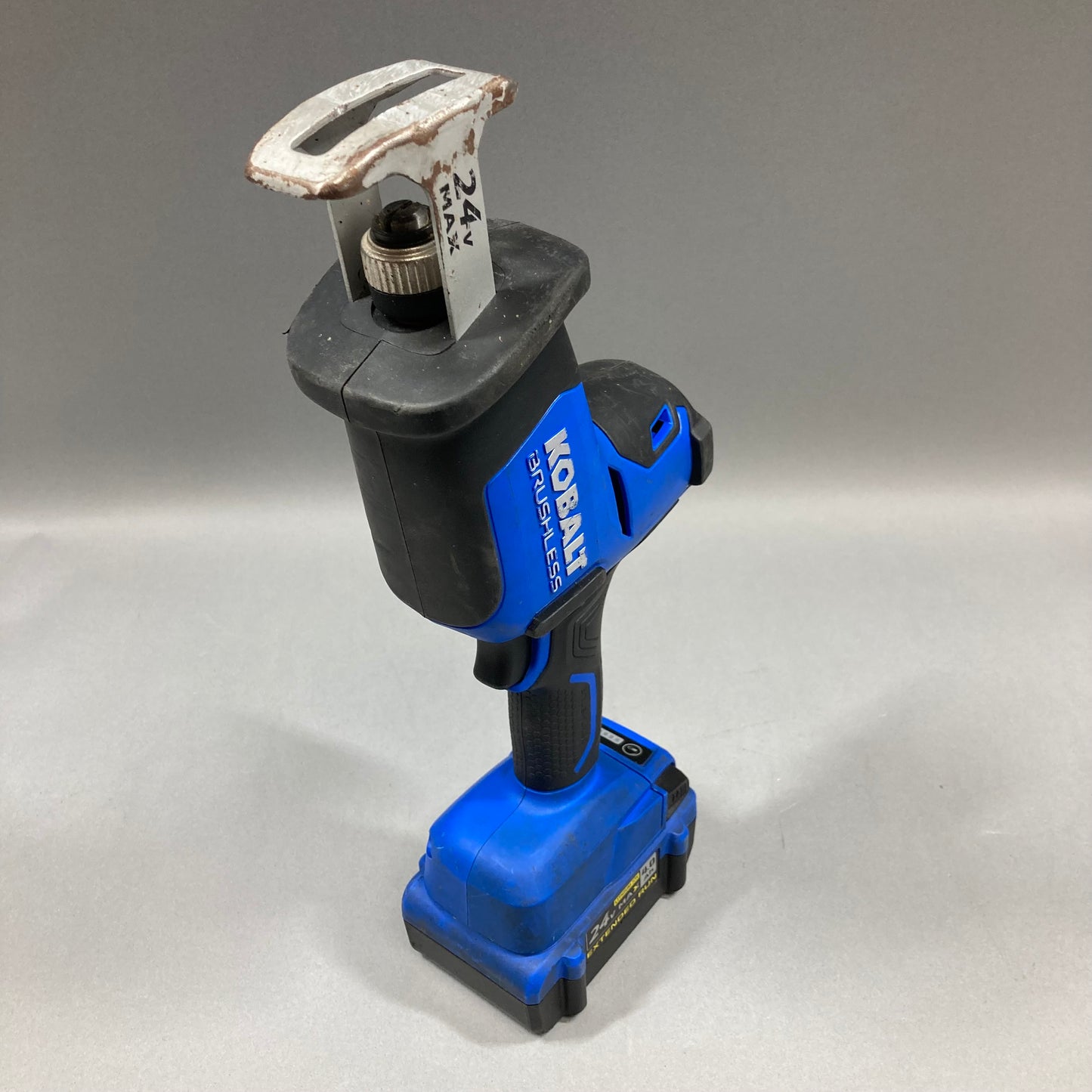 Kobalt KRS 124B-03 24 Volt Cordless Reciprocating Saw
