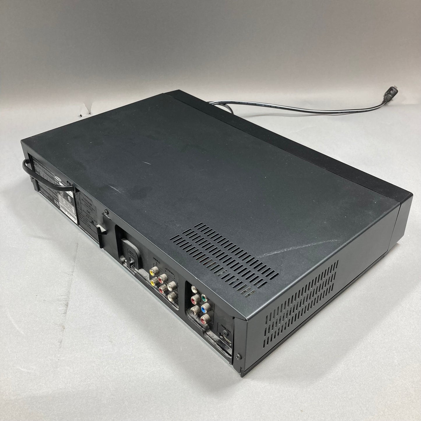 Samsung DVD-V9700 VCR/DVD Combo Player