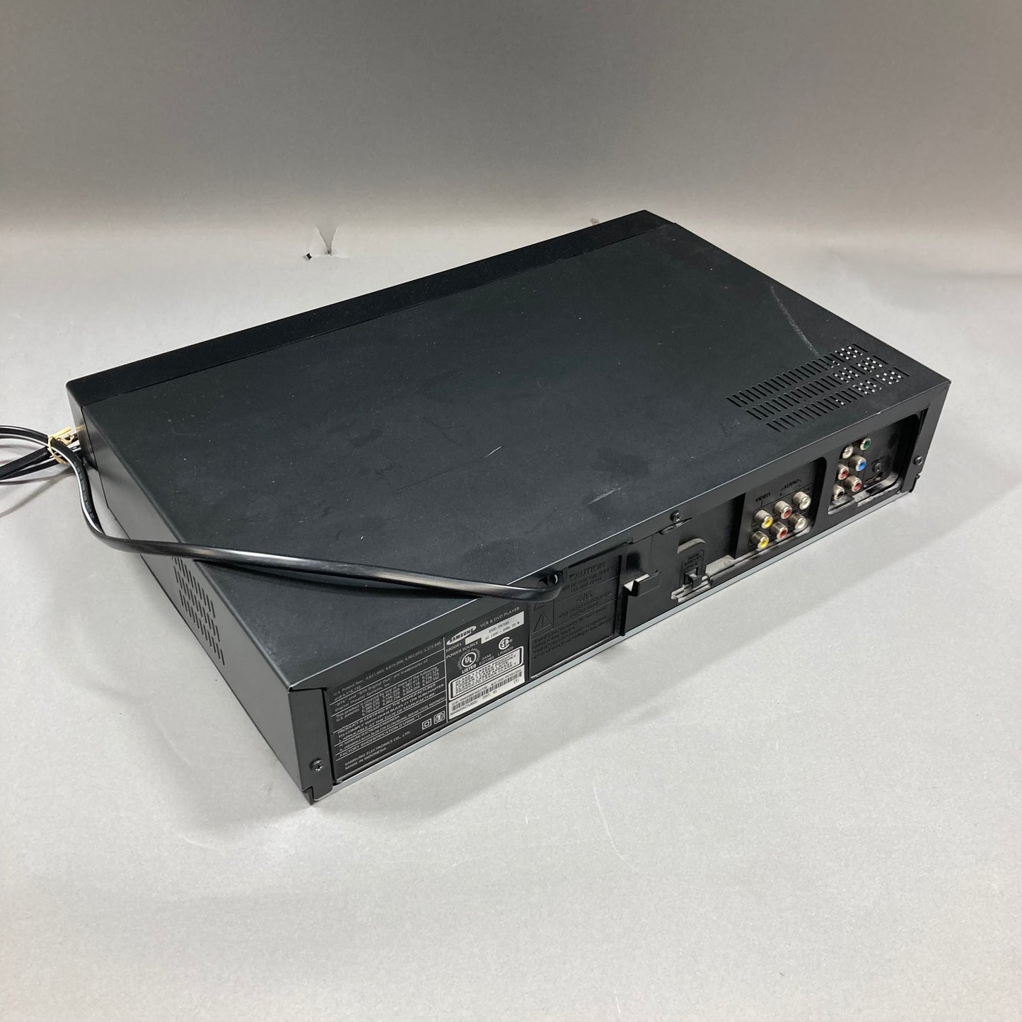 Samsung DVD-V9700 VCR/DVD Combo Player