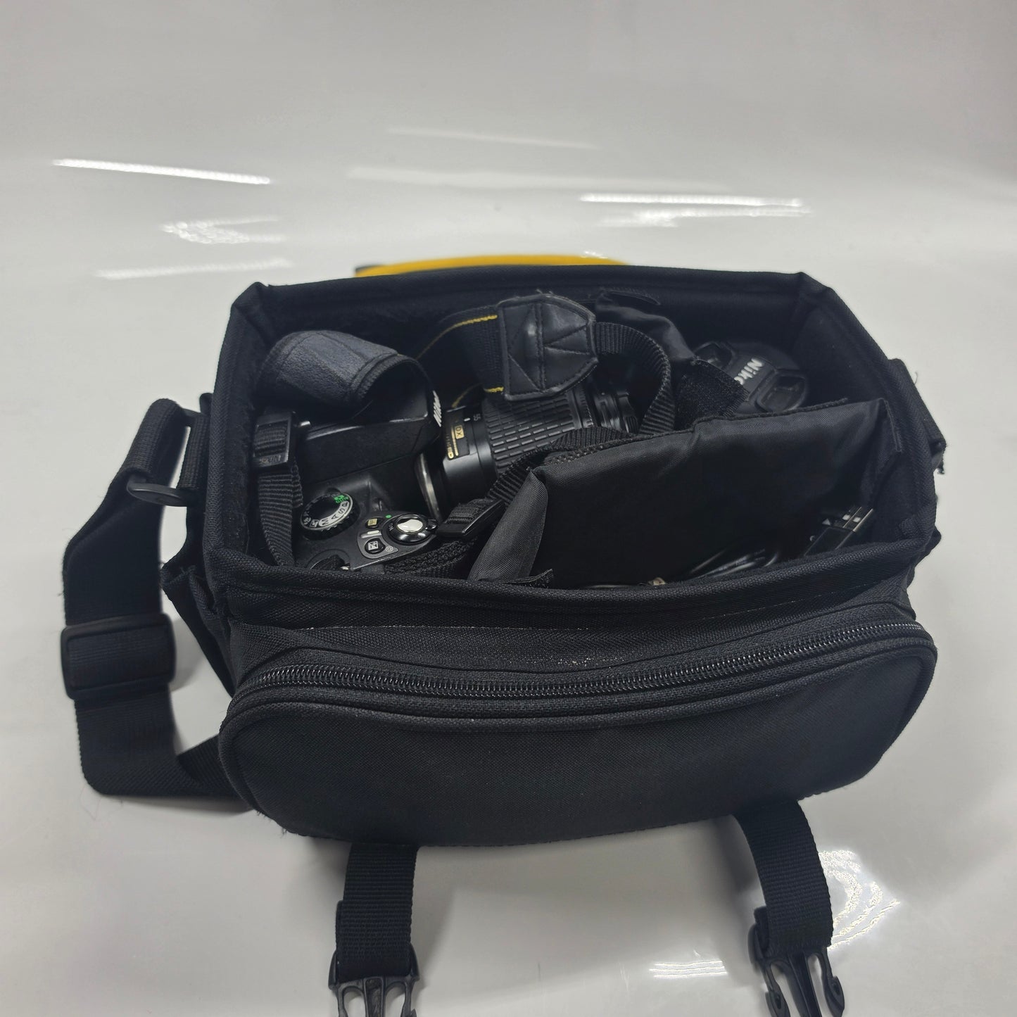 Nikon D40x 10.2MP Digital SLR DSLR Camera