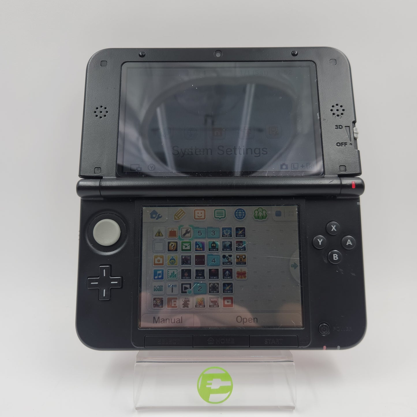 Nintendo DSi 3DS XL Handheld Game Console SPR-001 Red/Black