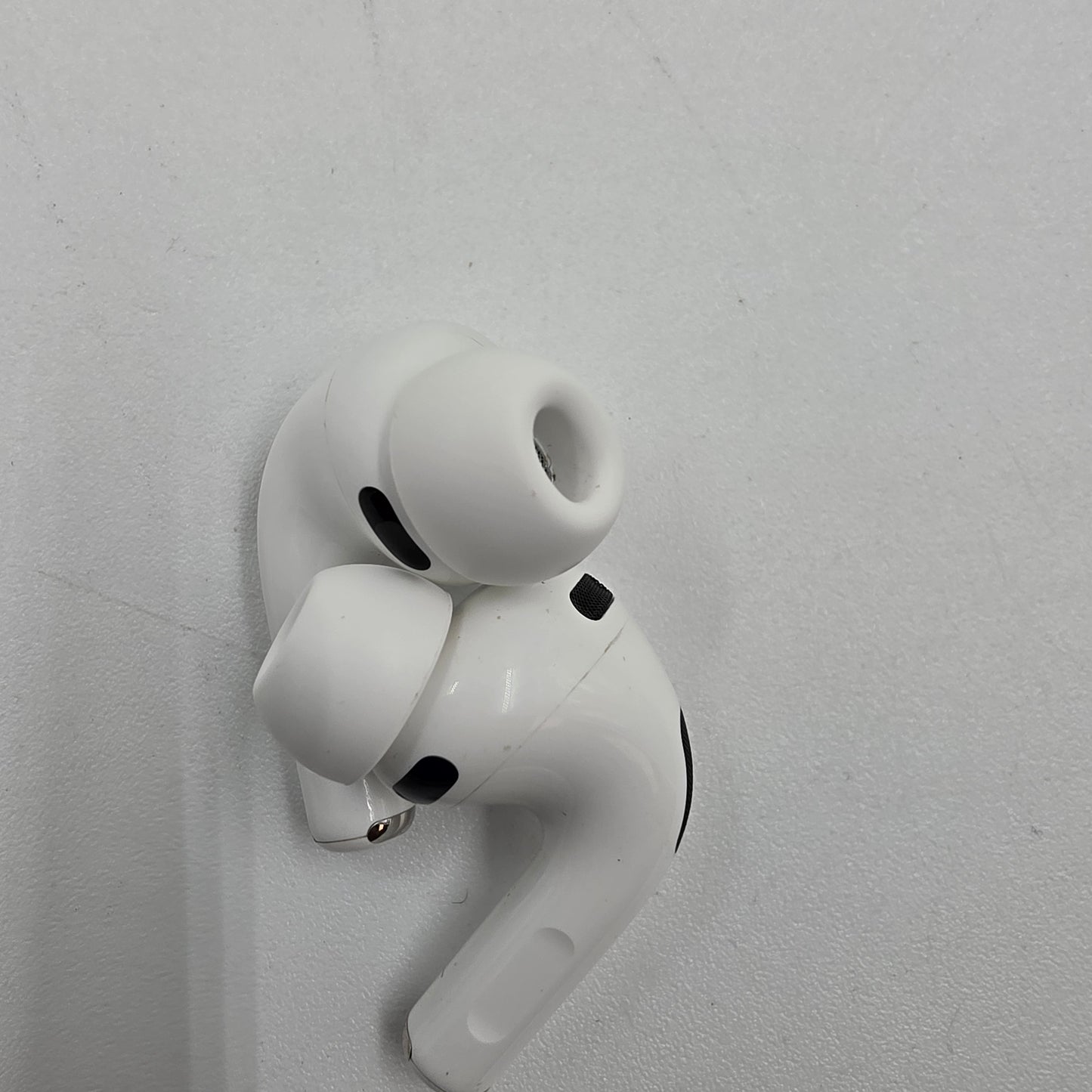 Apple AirPods Pro 3rd Gen with MagSafe Charging Case A3064 A3063