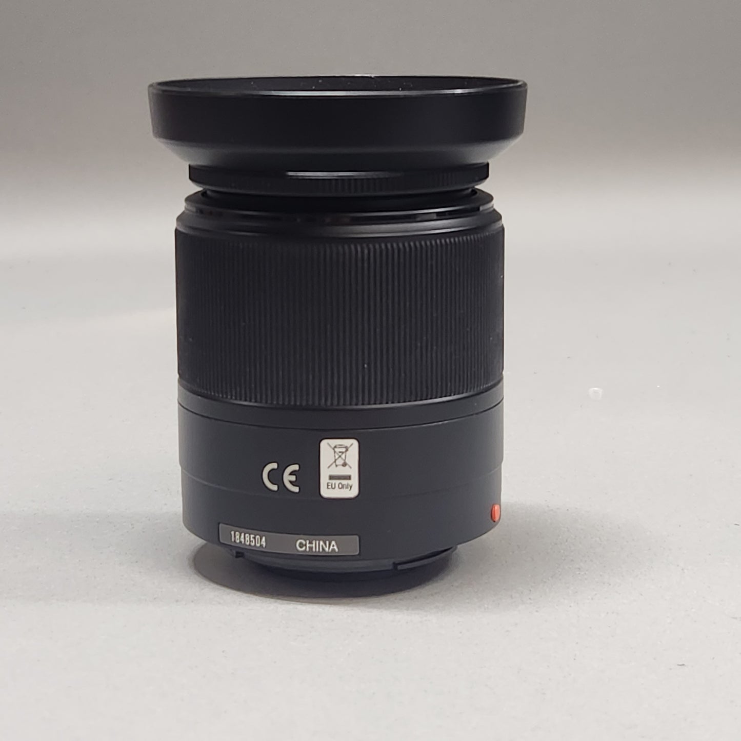 Sony Alpha DLSR-A100 10.2MP Digital SLR DSLR Camera