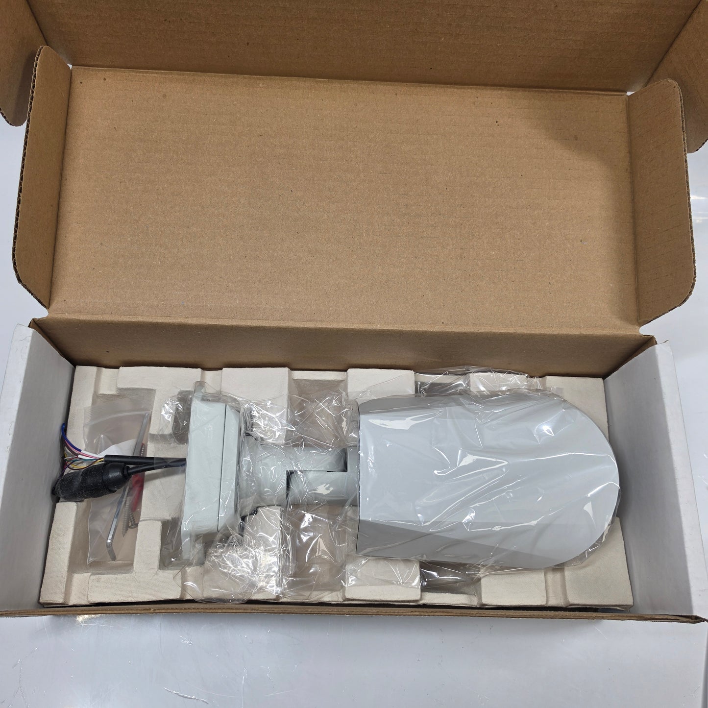 New Avigilon 8.0-h4A-B01-IR-B Dome Security Camera
