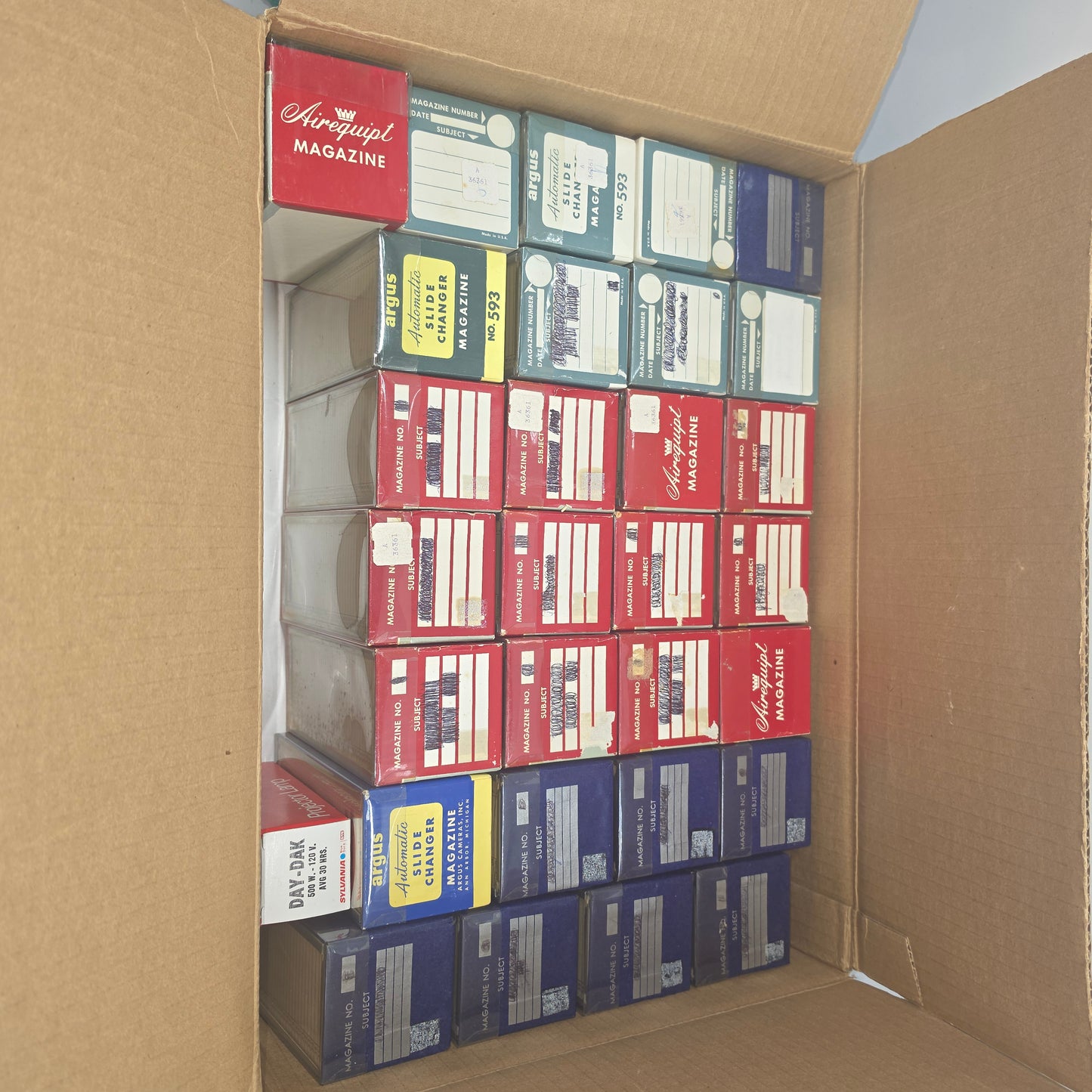 Argus 500 600 Lumens Slide Projector & Box of Slides