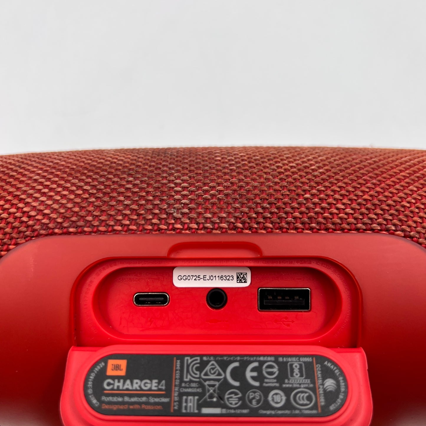 JBL Charge 4 Portable Wireless Bluetooth Speaker Red CHARGE4J