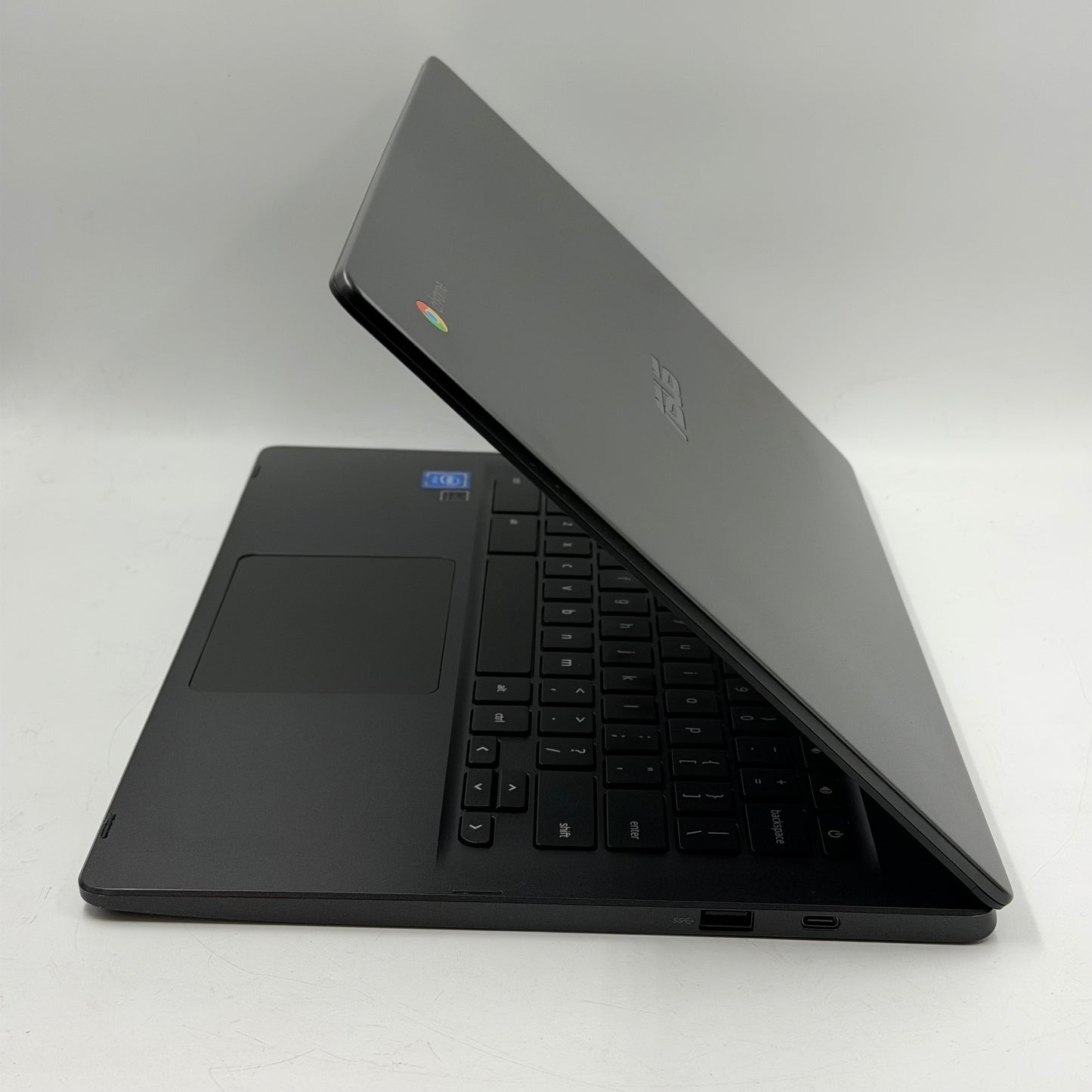 Asus Chromebook CX1 C423N 14" Celeron N3350 1.1GHz 4GB RAM 32GB SD