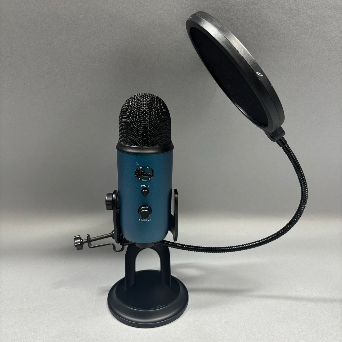 Logitech Blue Yeti USB Microphone w/ Stand