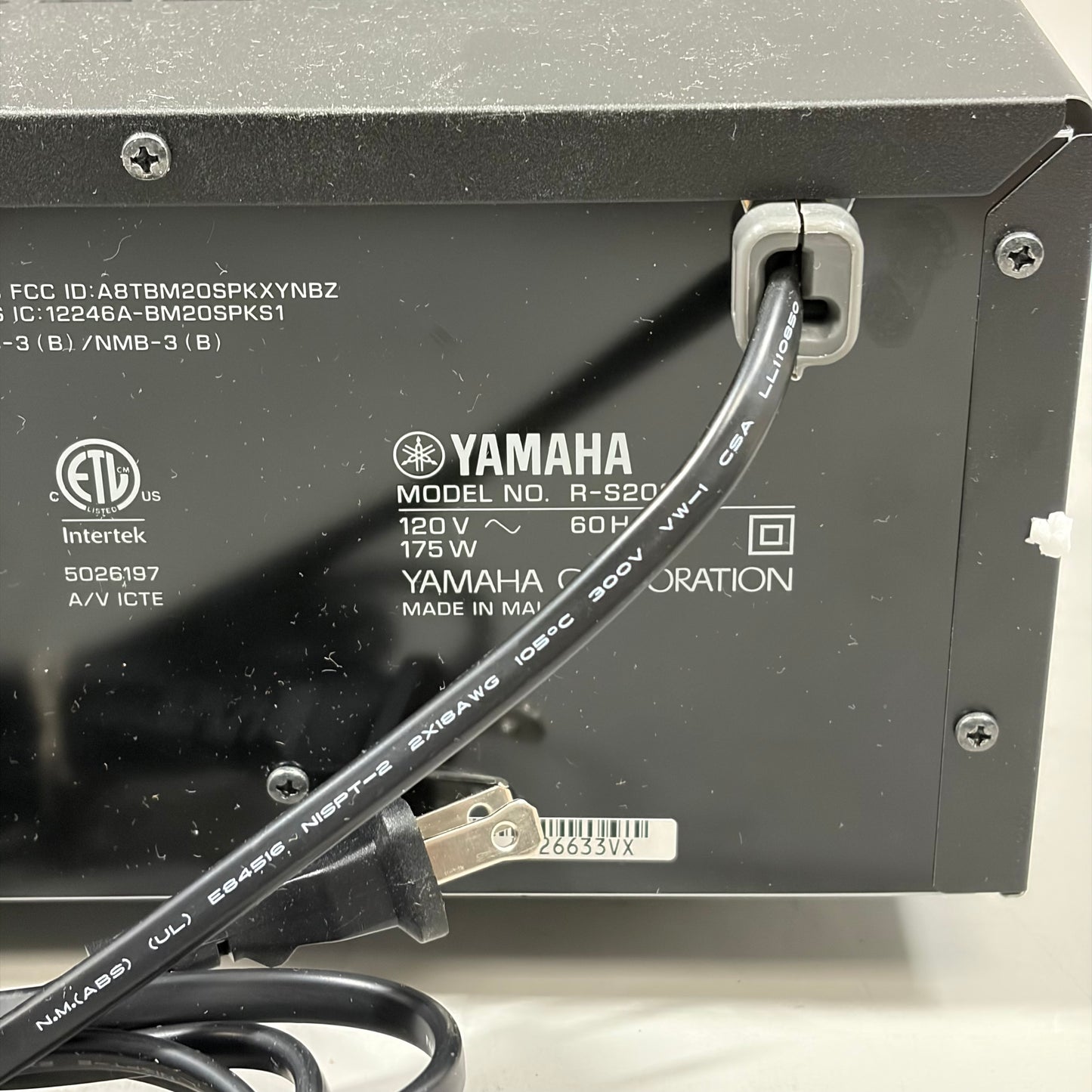 Yamaha R-S202 Natural Sound Receiver
