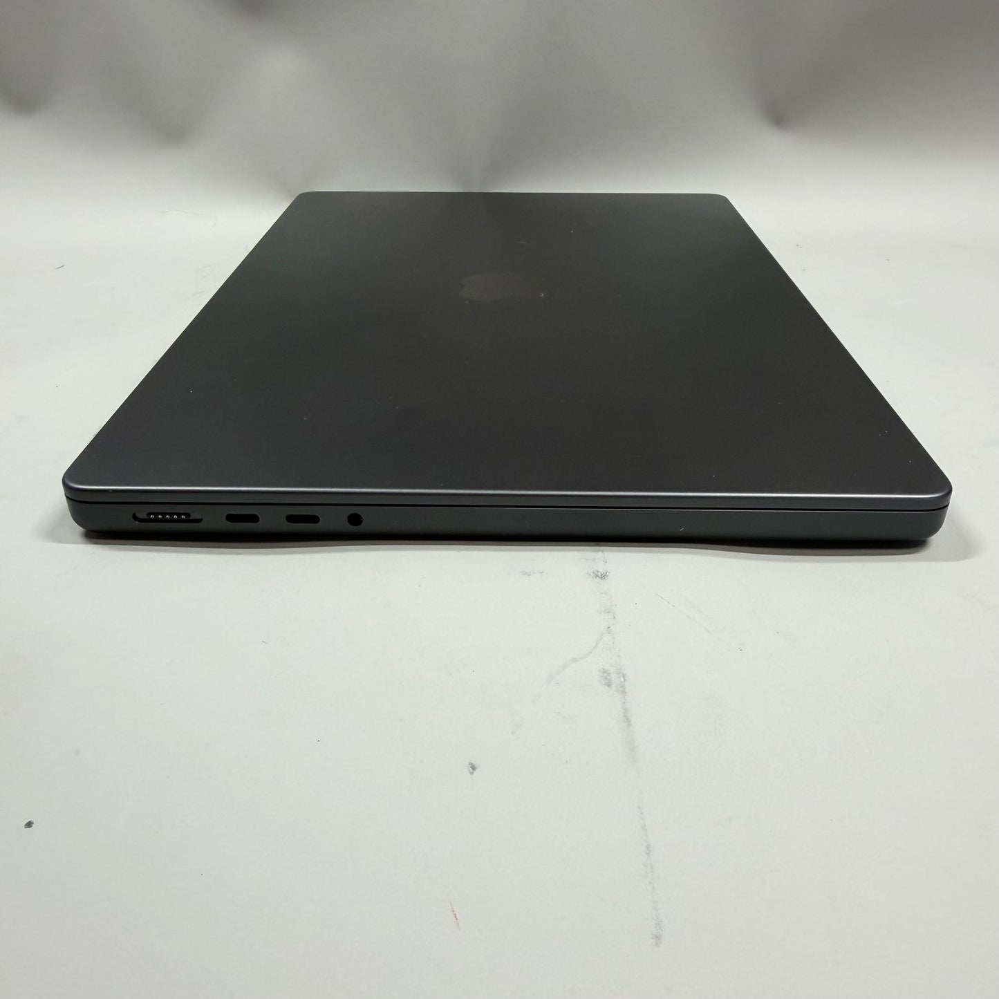 2025 Apple MacBook Pro 14" M5 10C GPU 4.6GHz 16GB RAM 512GB SSD A3434