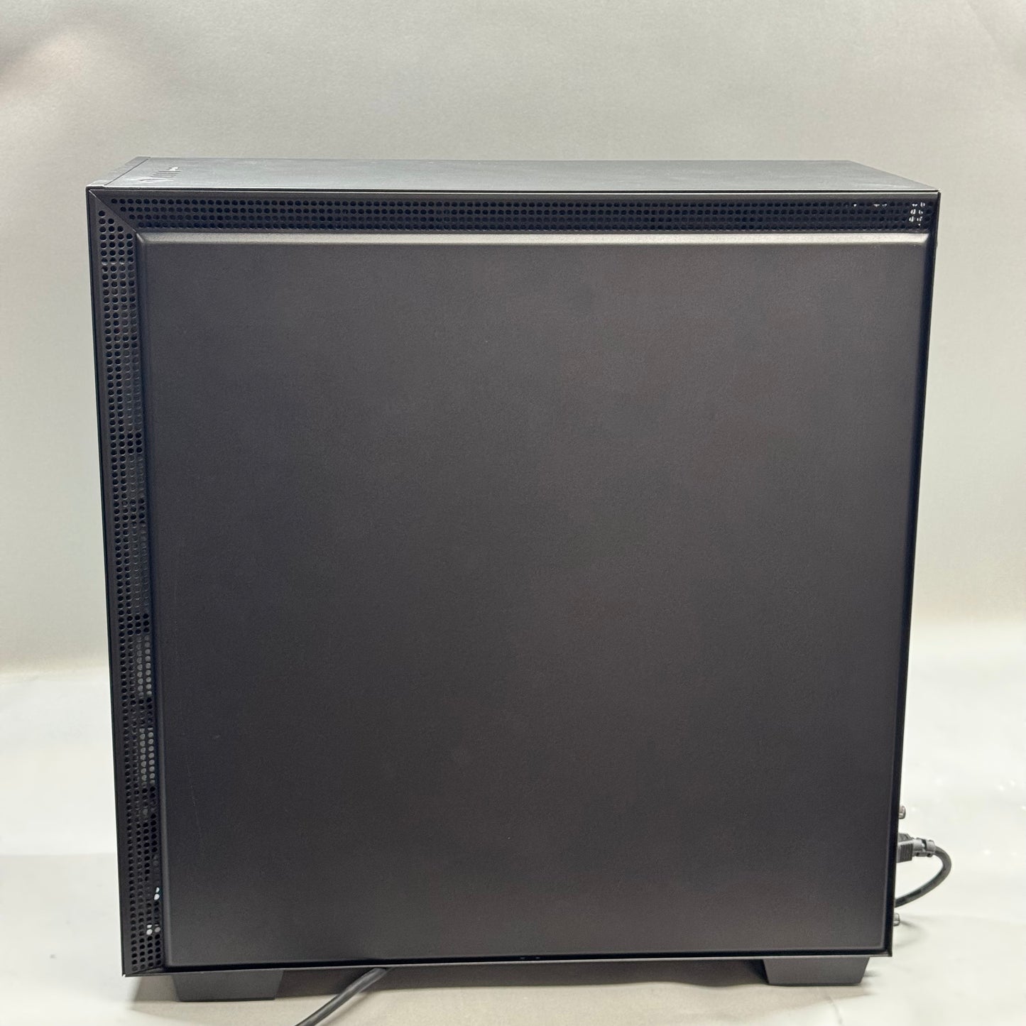 NZXT H700i Core i7-8700K 3.70GHz 16GB RAM 1TB SSD Nvidia GeForce RTX 3080 Ti