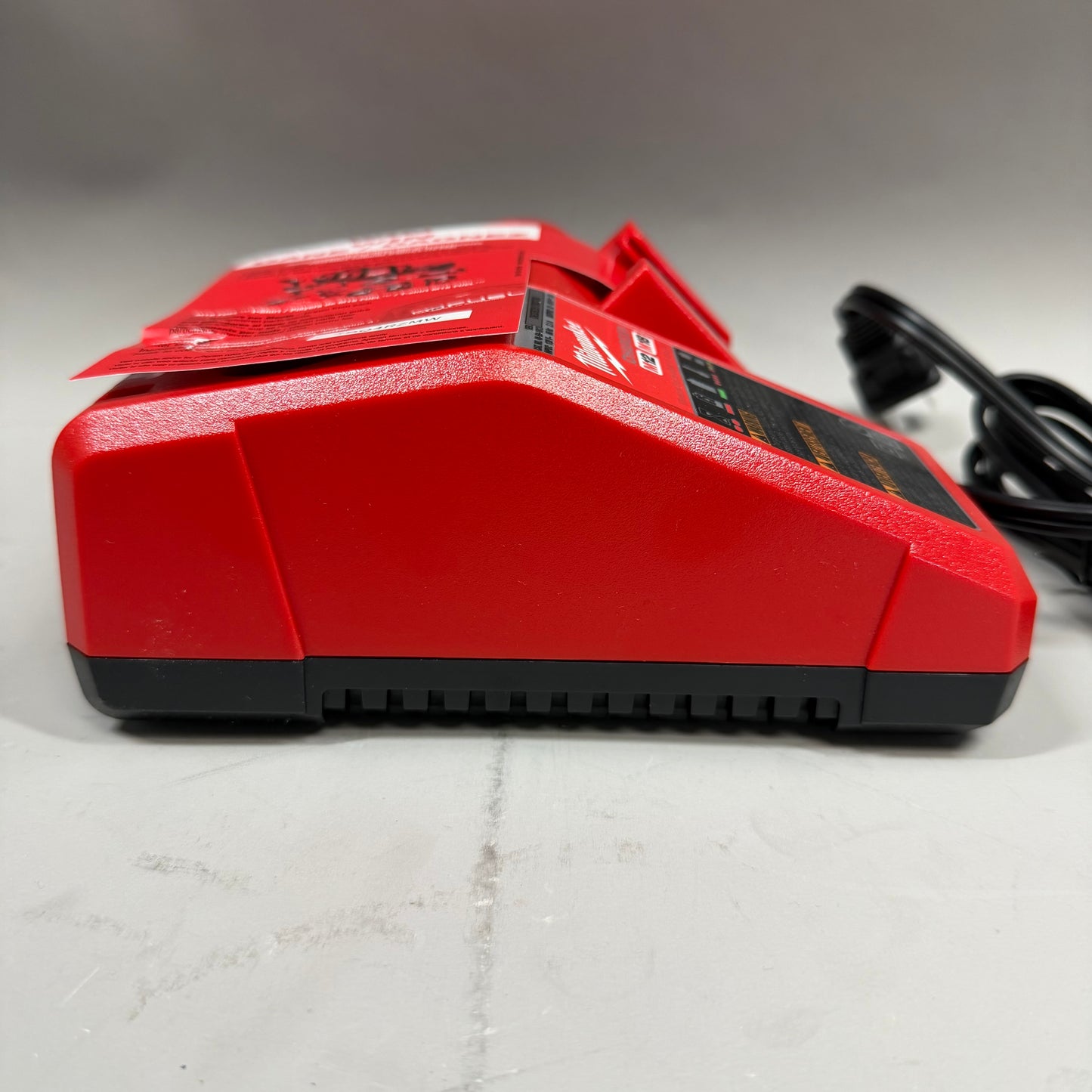 Milwaukee 48-59-1812 M12, M18 12v, 18v Battery Charger