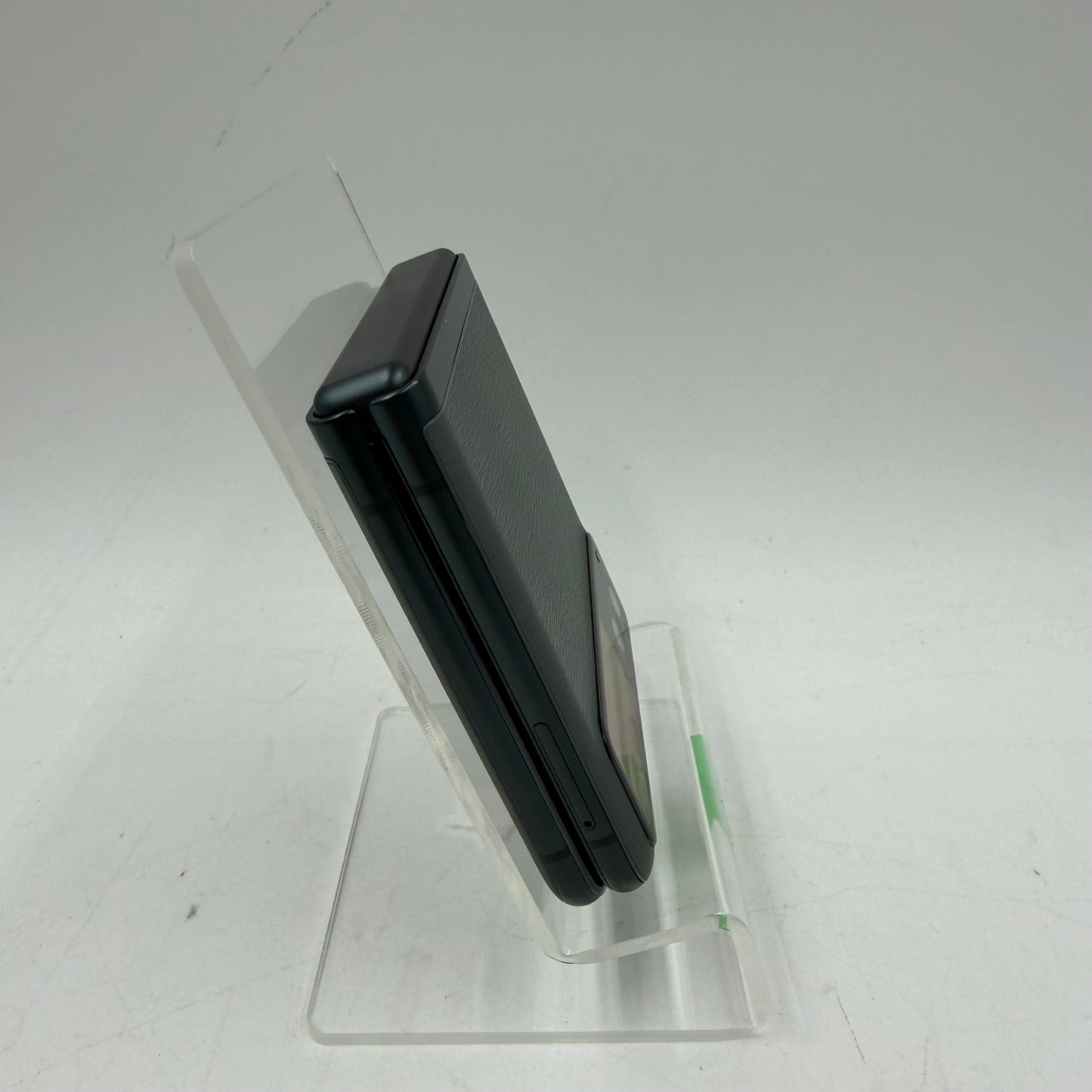 Factory Unlocked Motorola Razr 2023 128GB 15 Gray XT2323-2