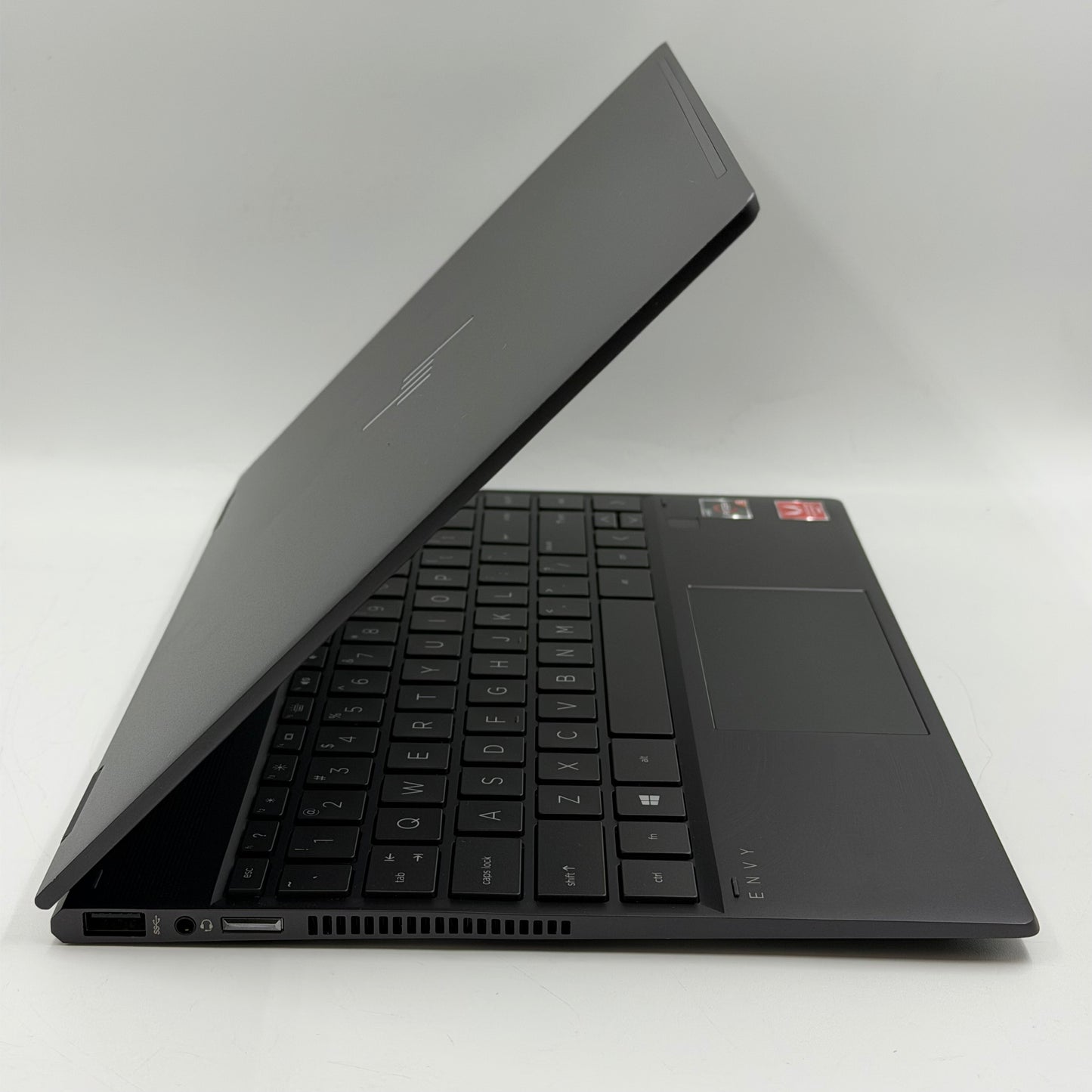 HP Envy x360 13Z-AR000 13.3" Ryzen 5 3500U 2.10GHz 8GB RAM 256GB SSD