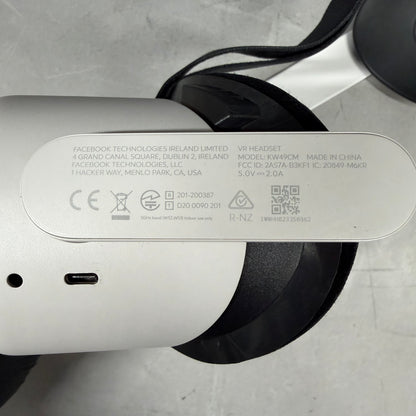 Oculus Quest 2 256GB Standalone All-in-One VR Headset KW49CM